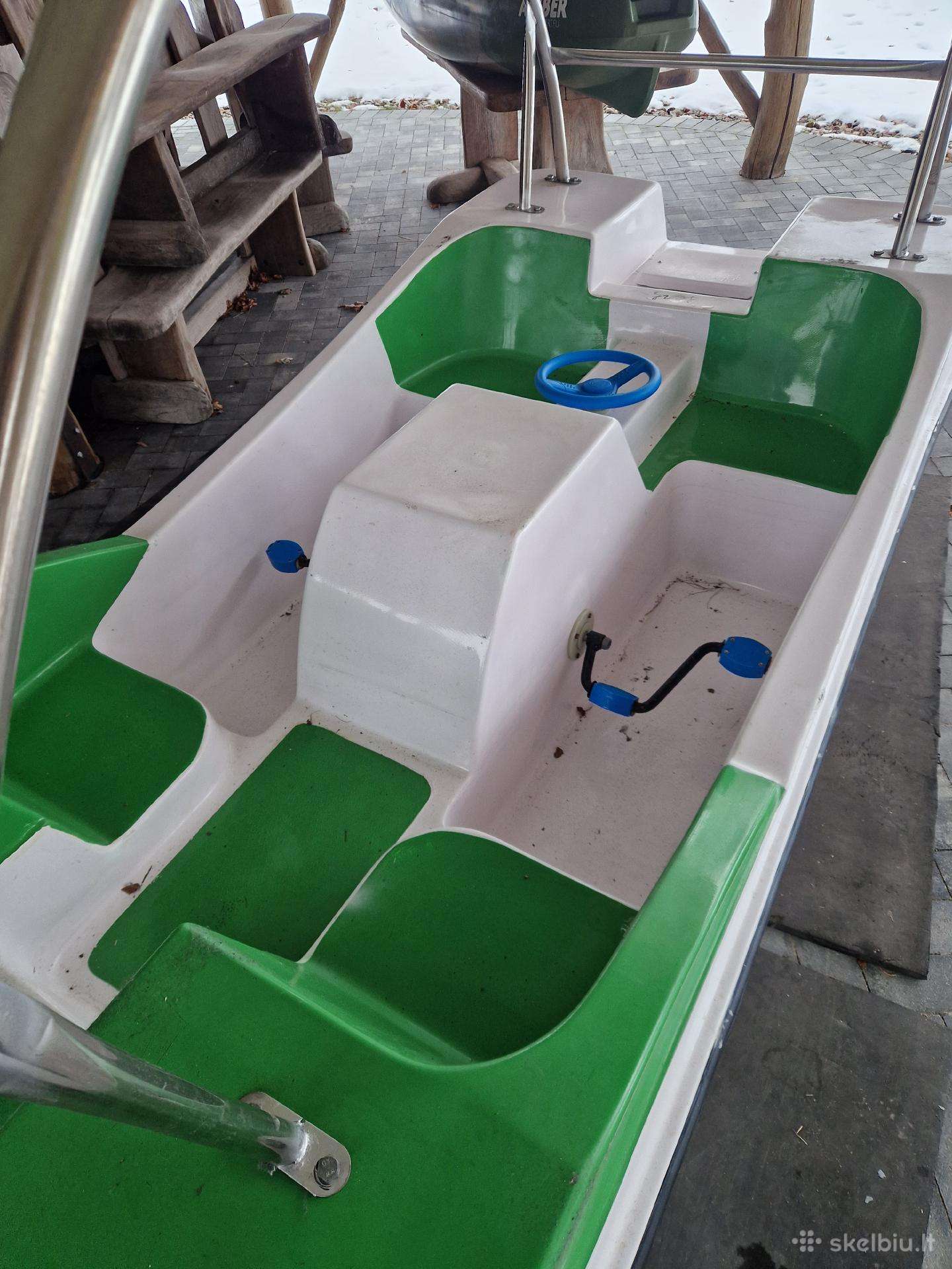 Kinija, water bikes