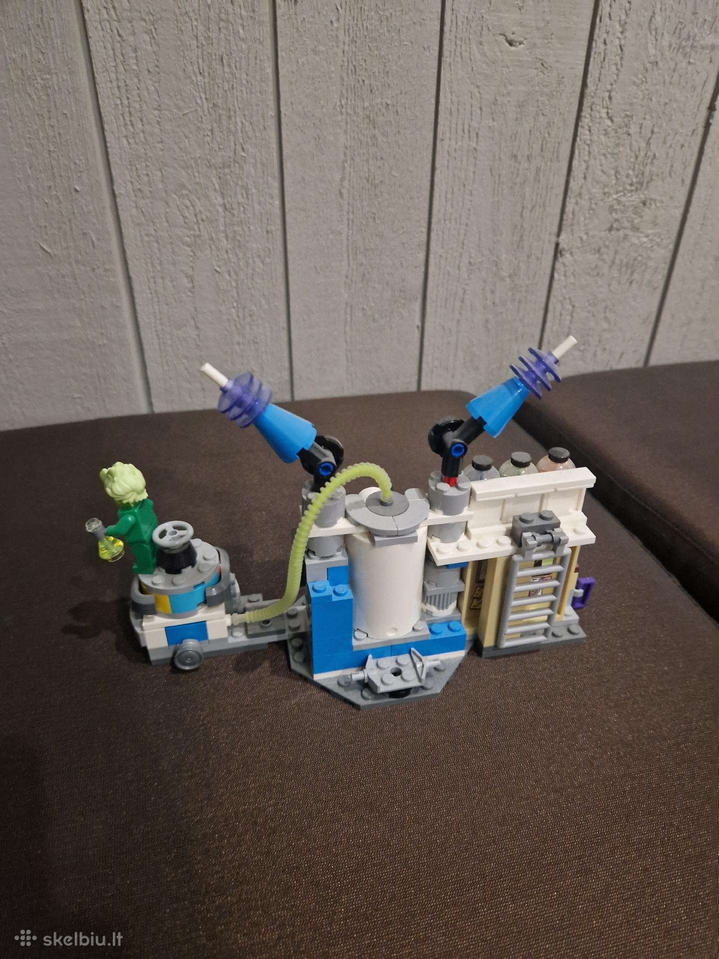 Lego ghost lab