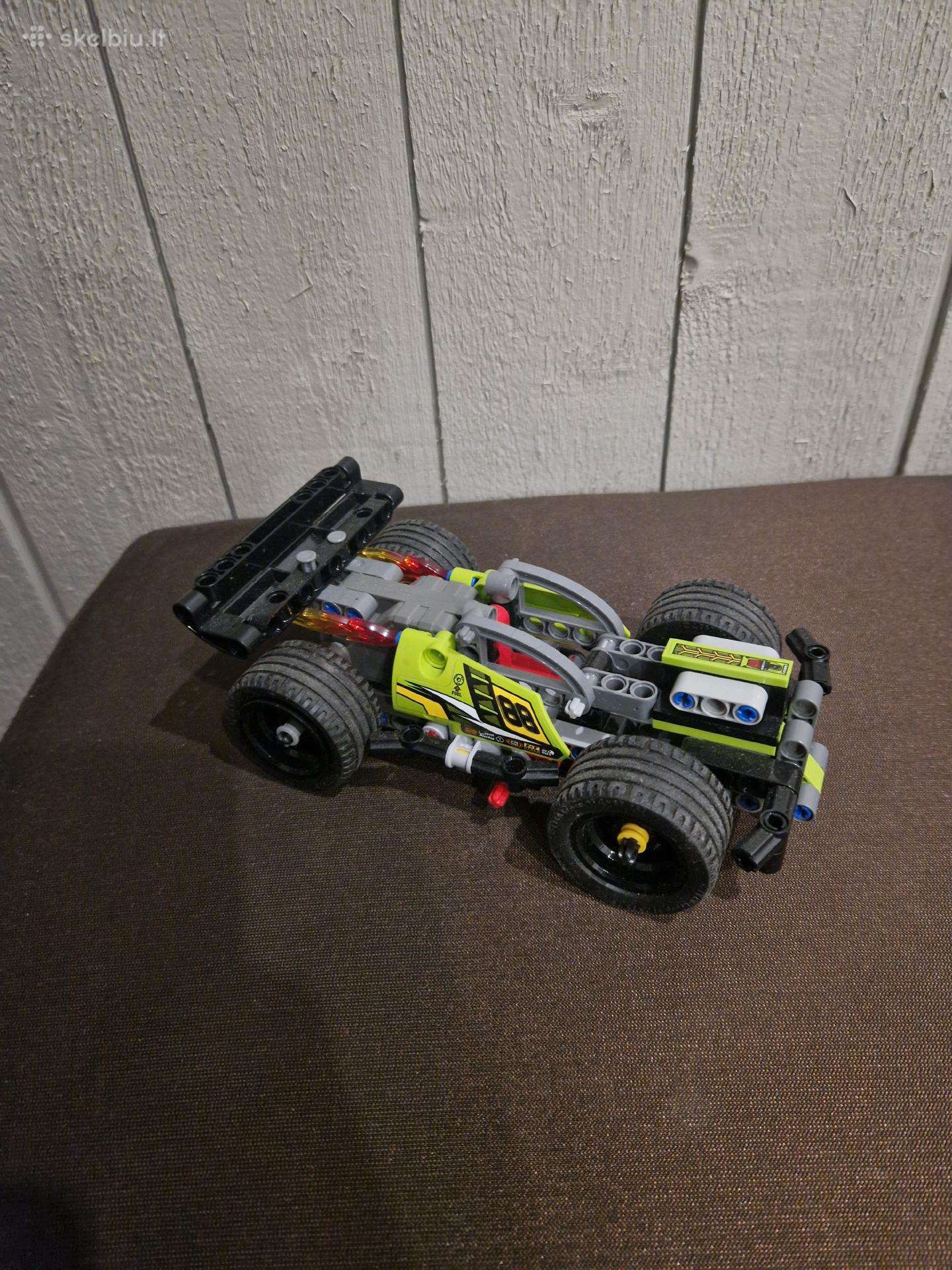 Lego mašinėlė