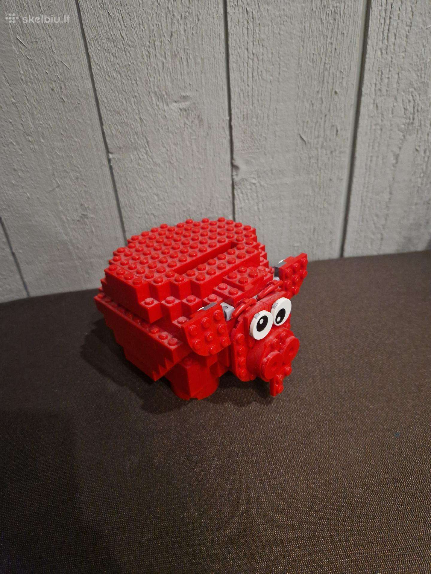 Lego pinigų taupyklėlė