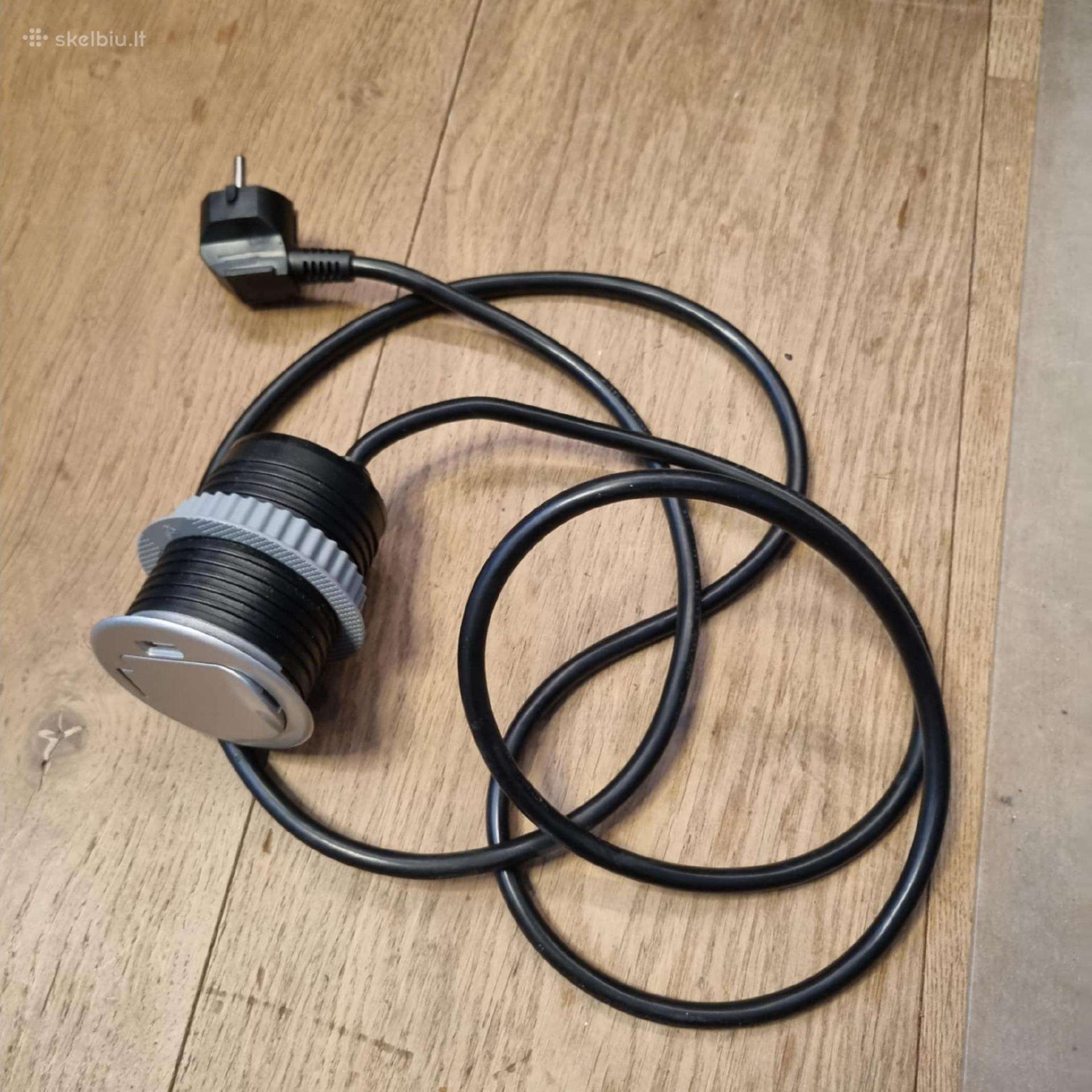 Rozečių blokas N00131 (1 kištukinis + 1 Usb)