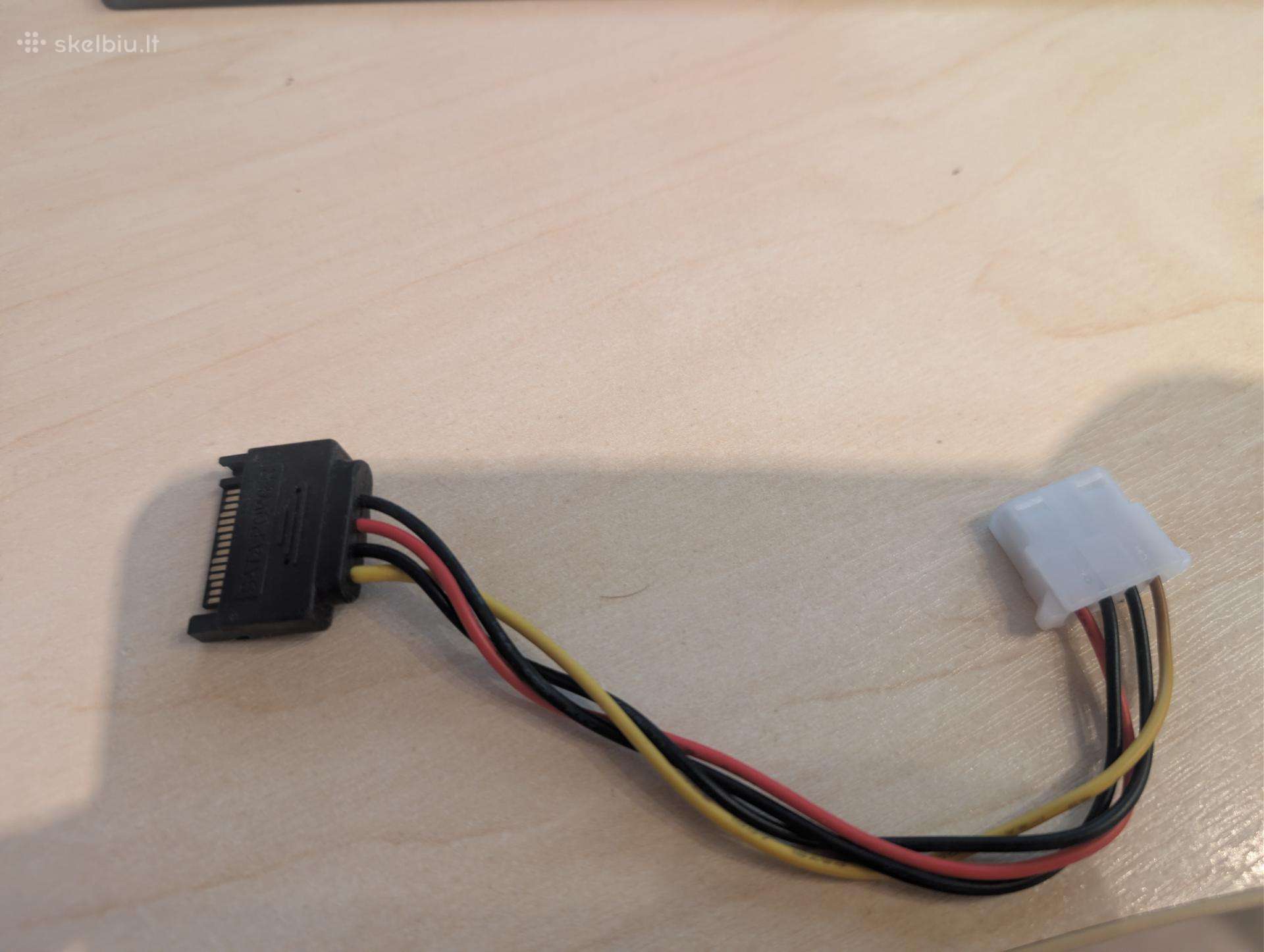 Sata į Molex