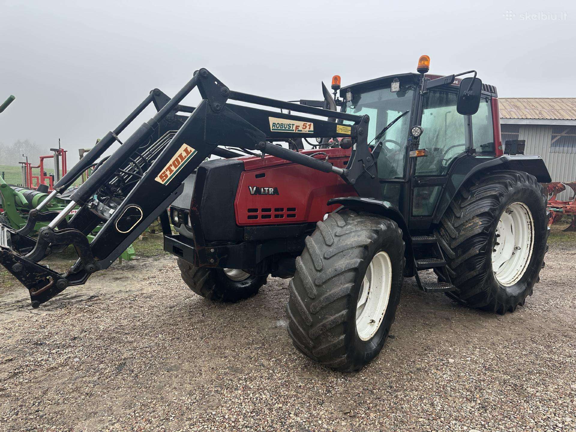 Valtra 8350, tractors
