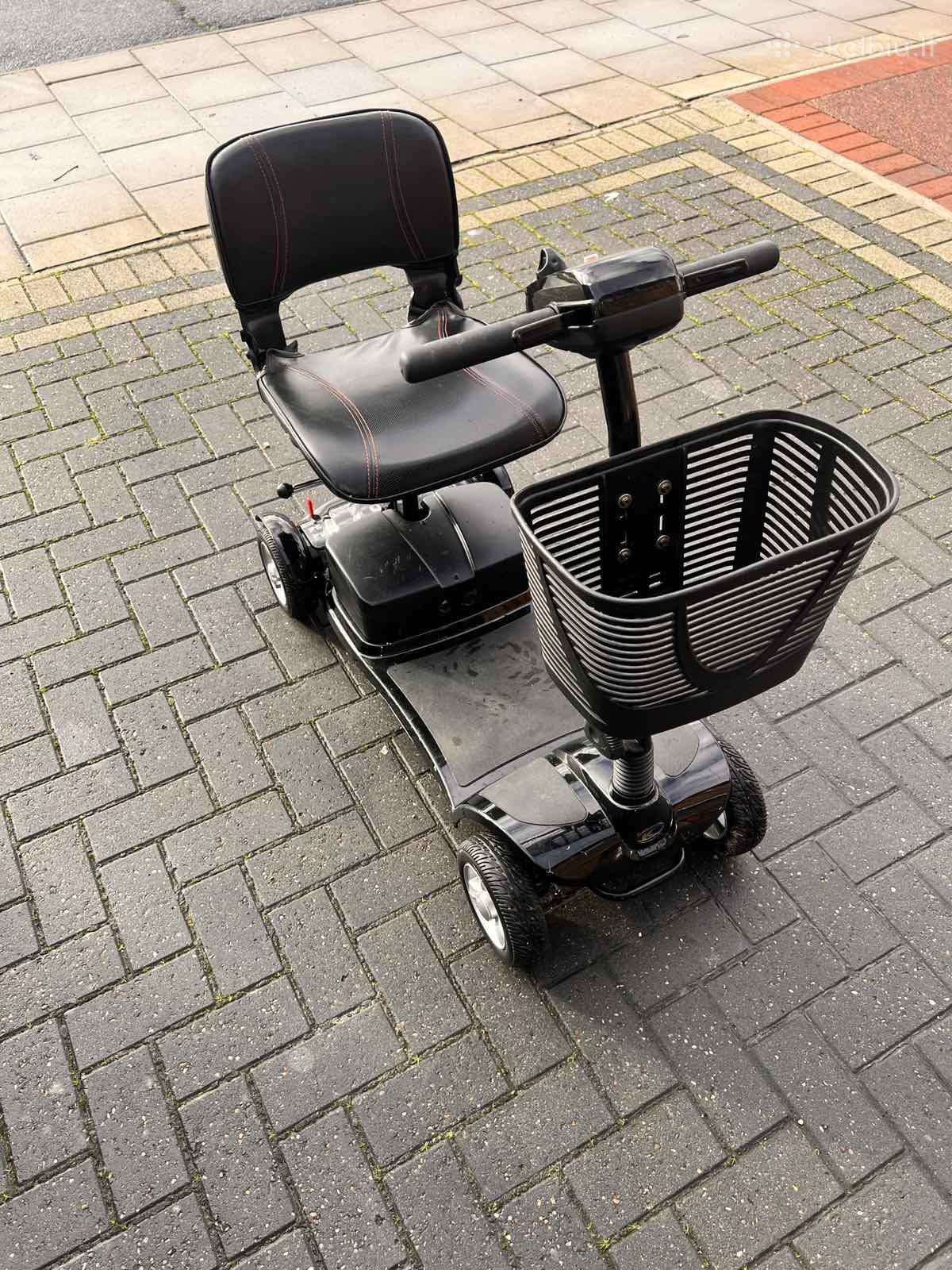 Neįgaliojo, senjoro transporto priemonė