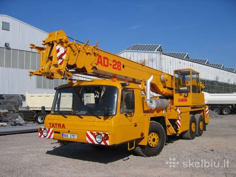 Liebherr 625, storage and loading equipment rental