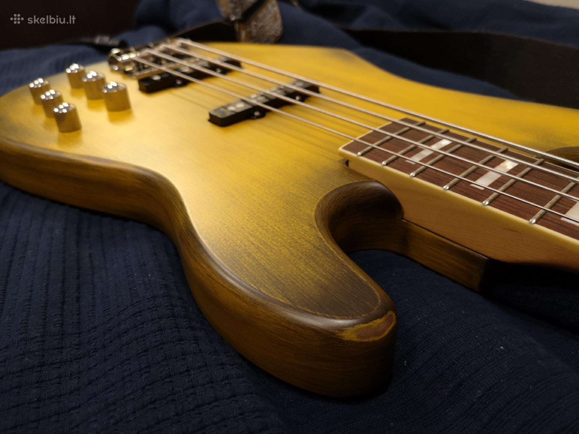 Bosinė gitara Mark Bass