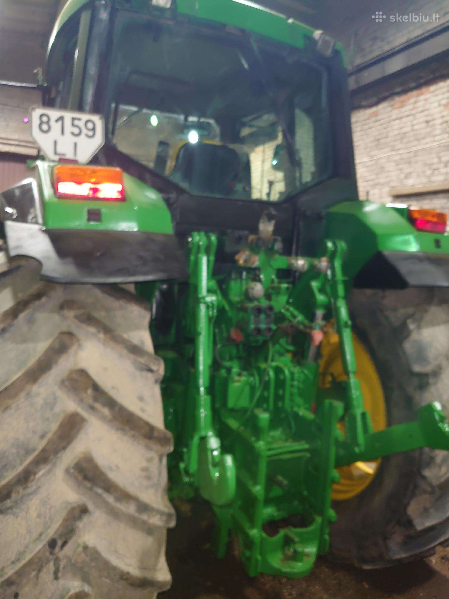 John Deere 6800, traktoriai