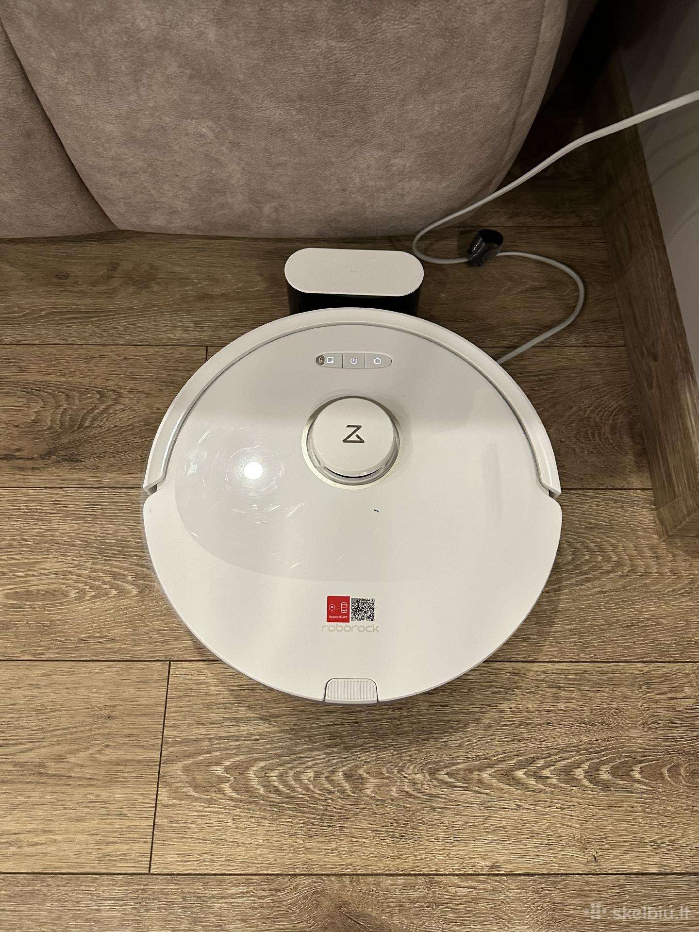Parduodu robotą- siurblį, veikia labai gerai