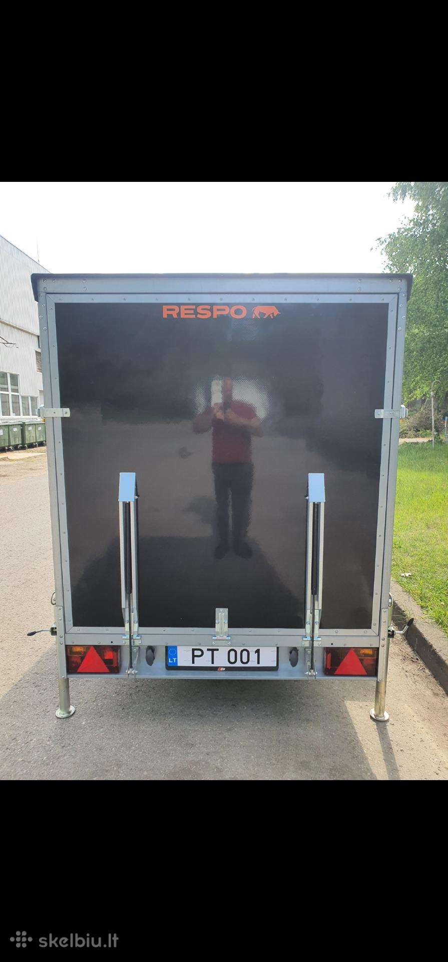 Respo, passenger car trailers