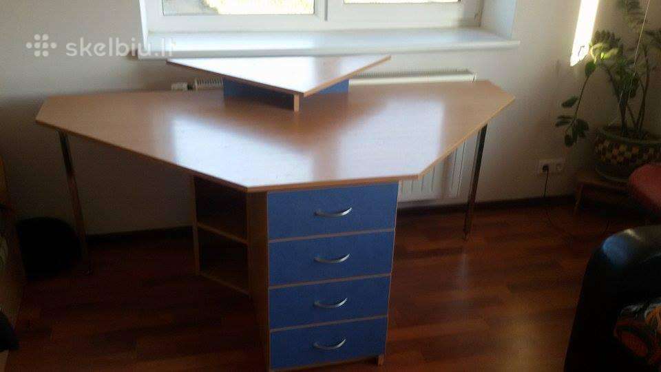 Rašomasis stalas