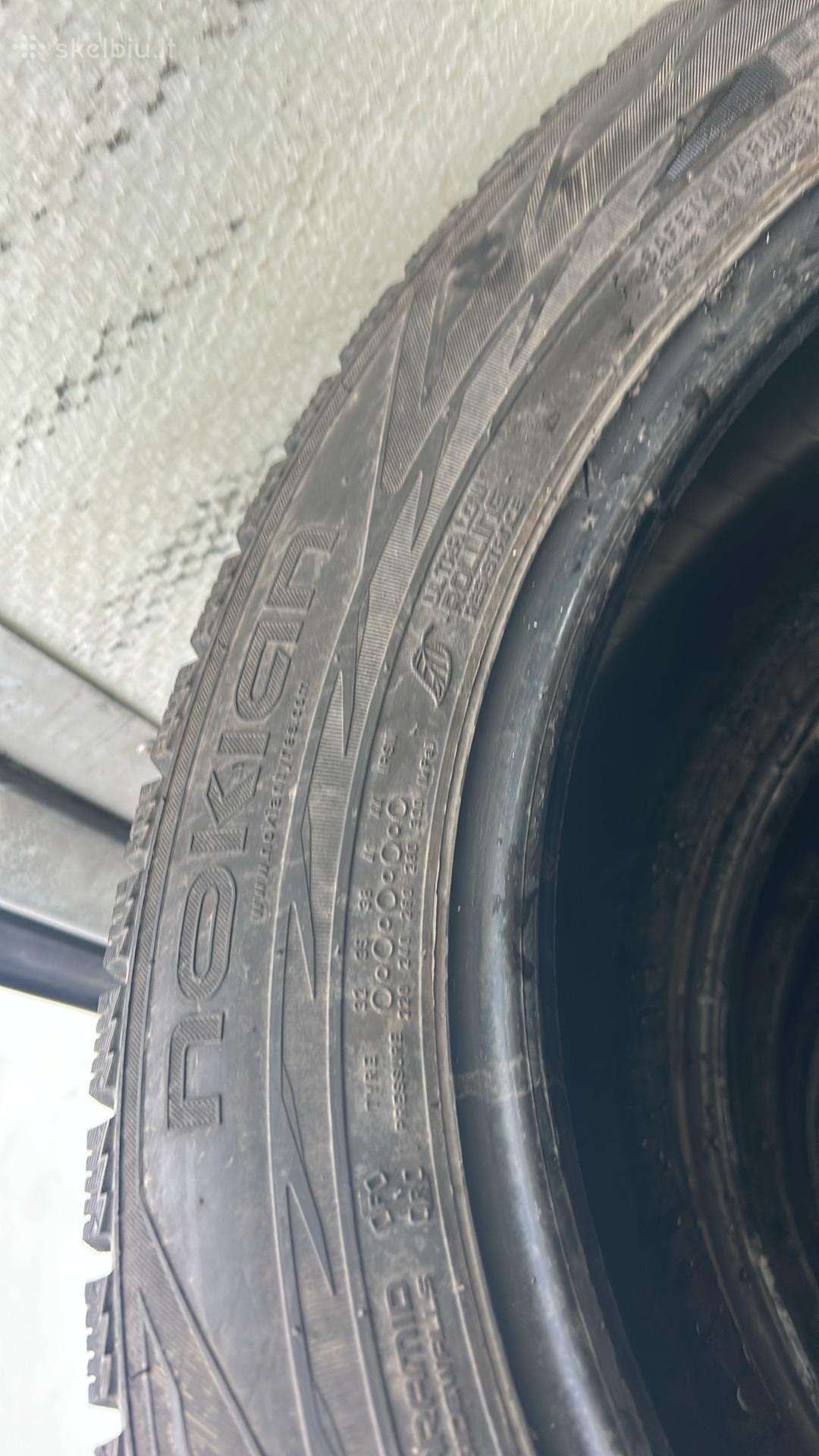 Continental, зимние 235/60 R17