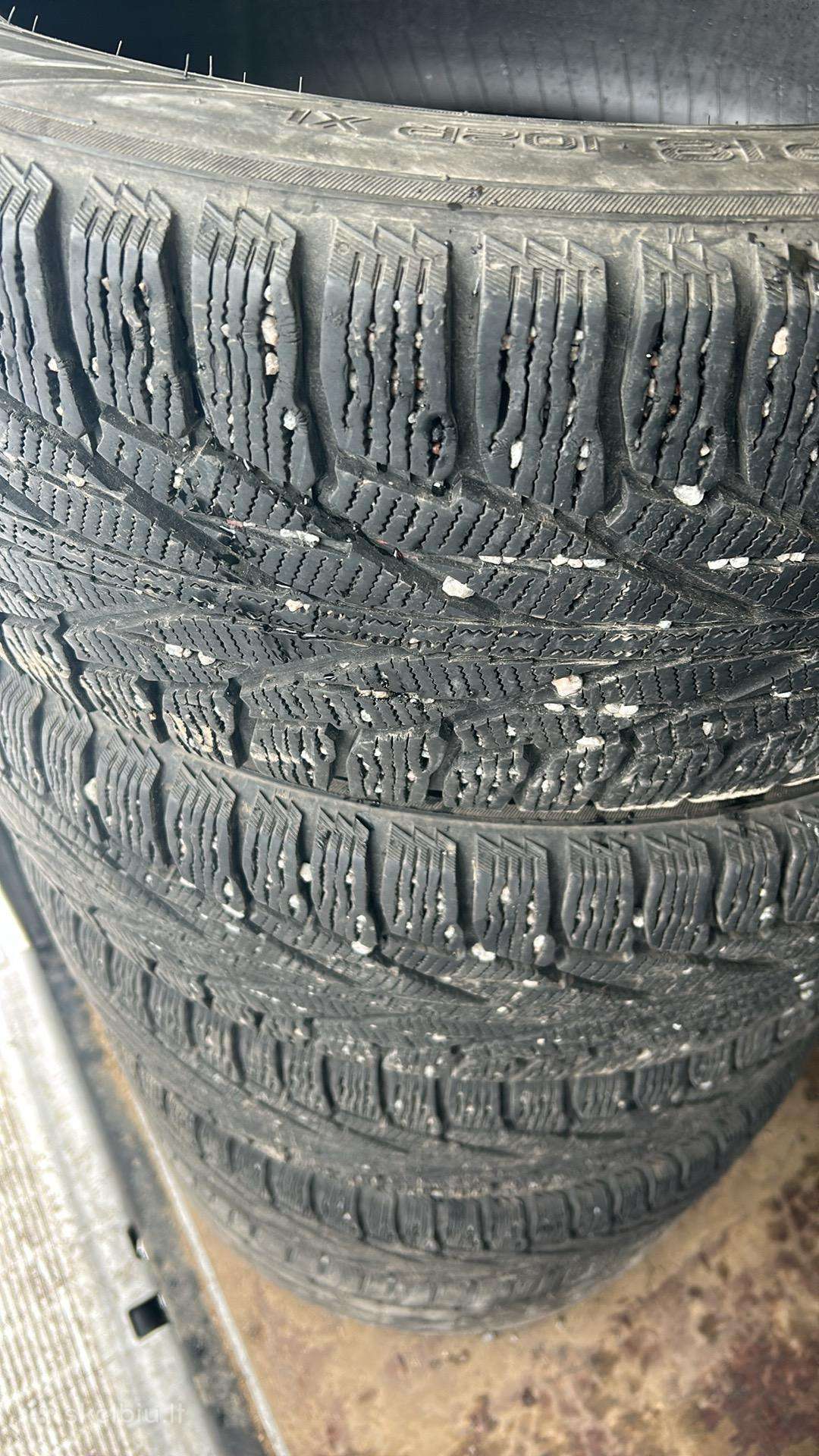 Continental, зимние 235/60 R17