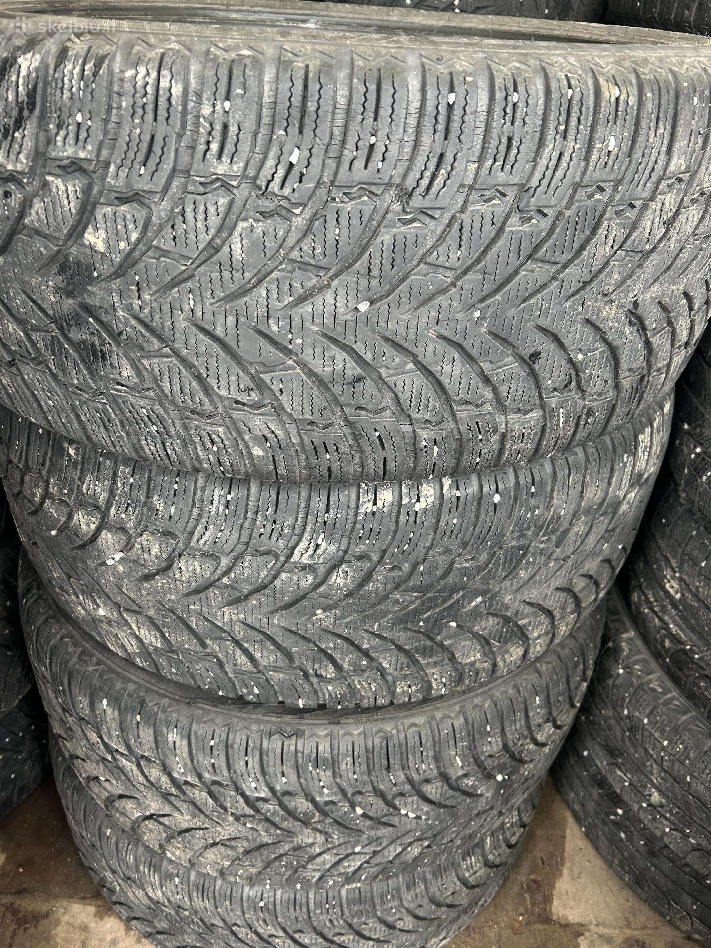 Continental, зимние 235/60 R17