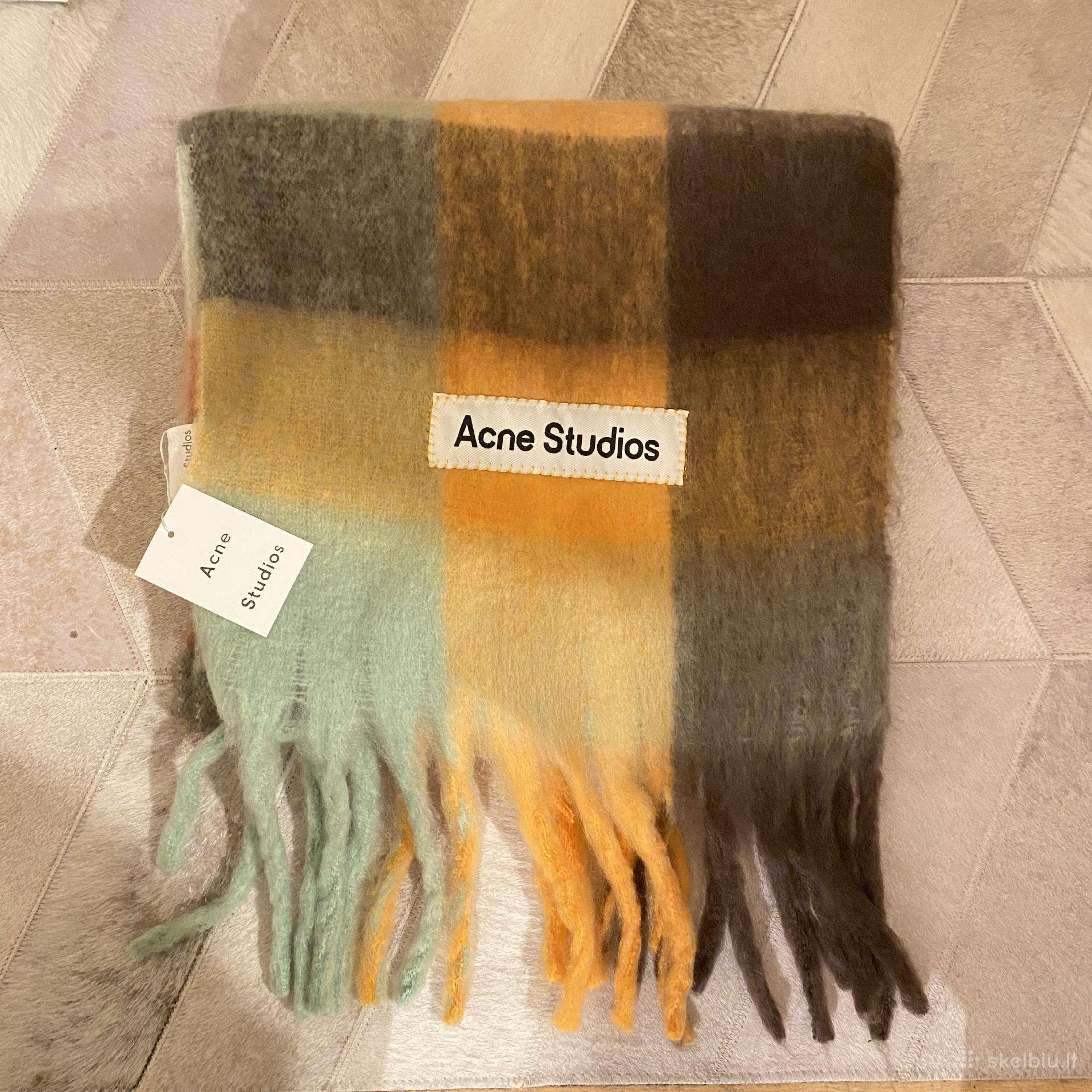 Acne Studios šalikas