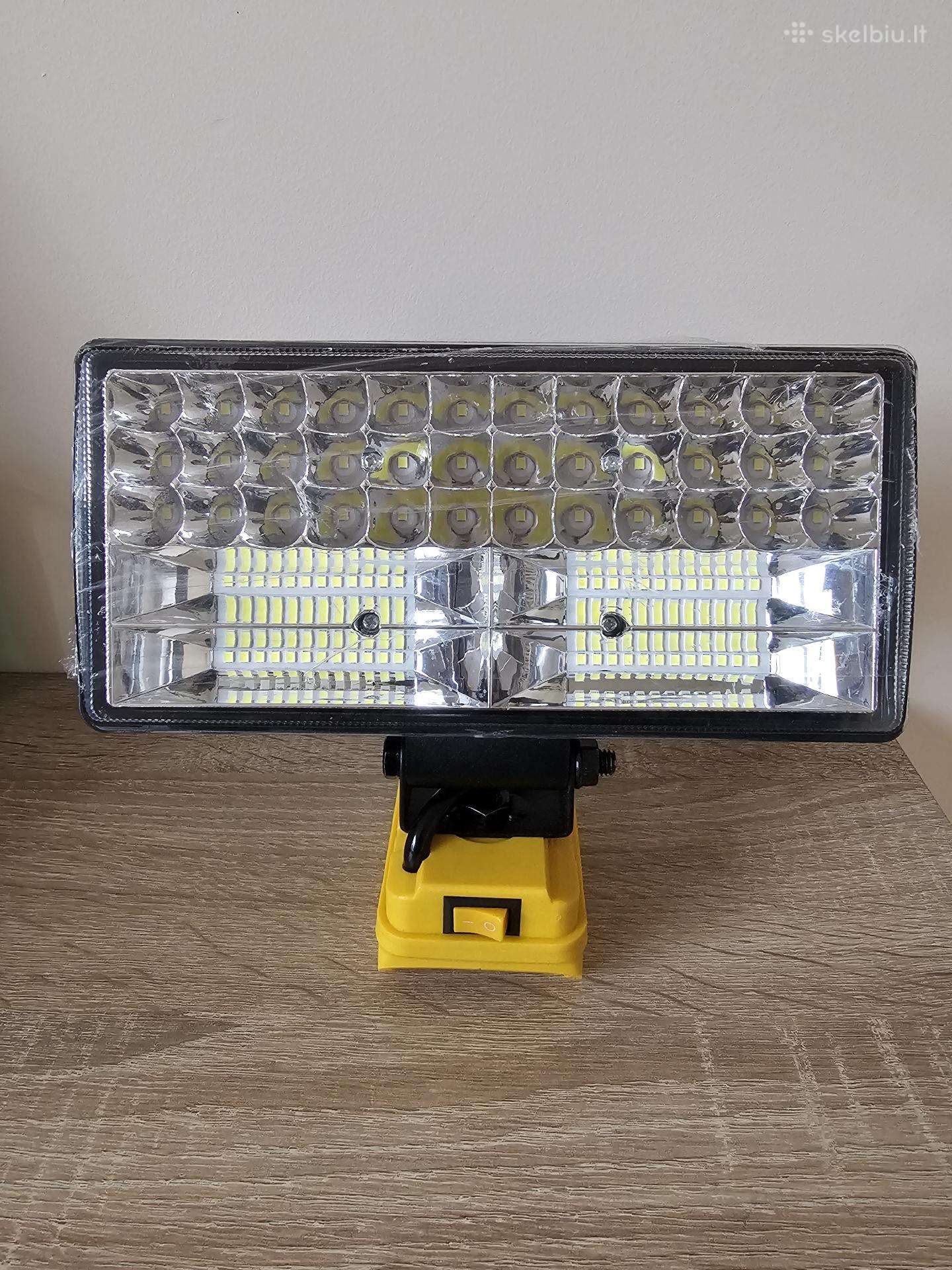 LED darbo šviestuvas