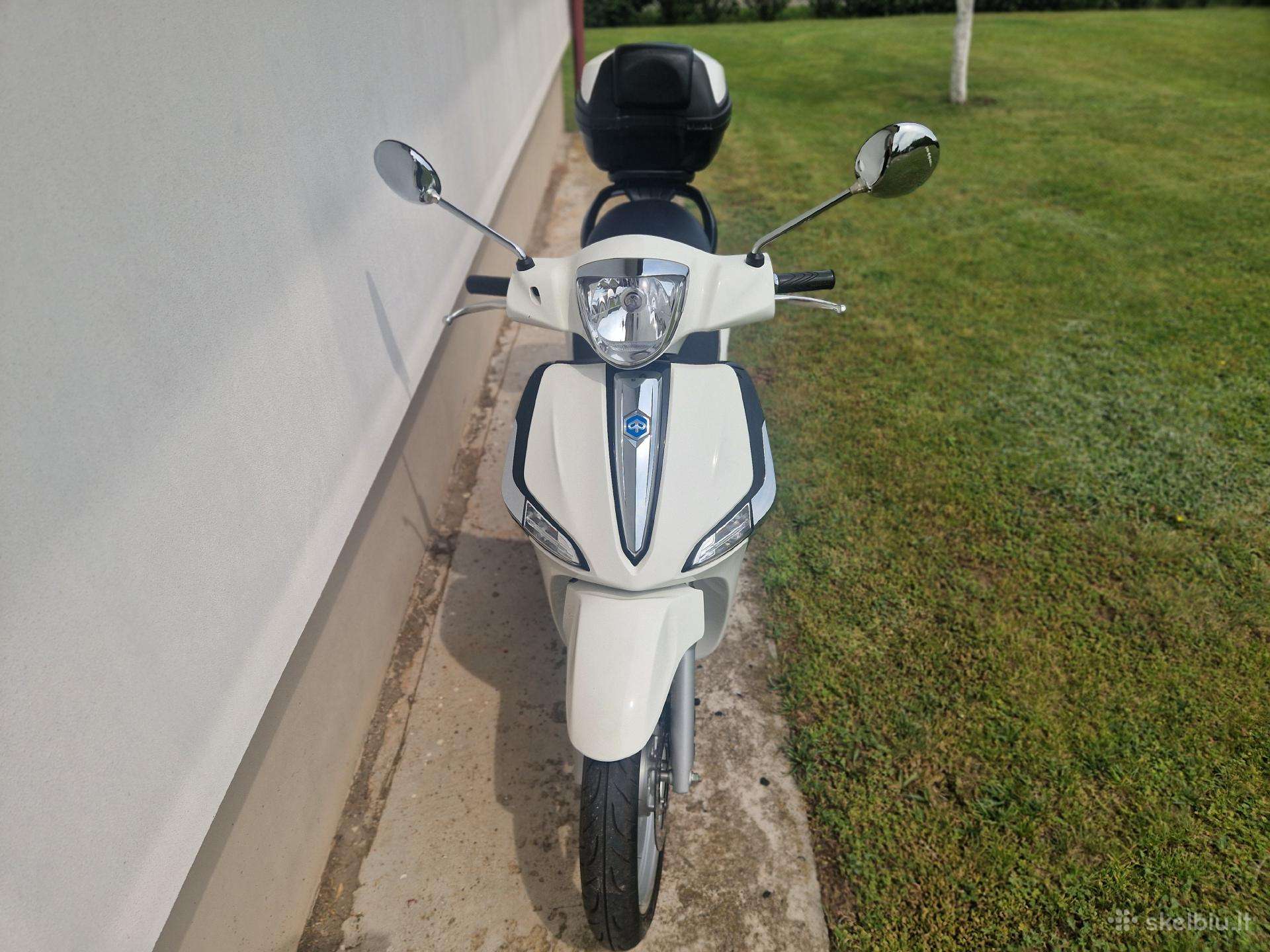 Piaggio Liberty 49cc, мотороллеры / мопеды