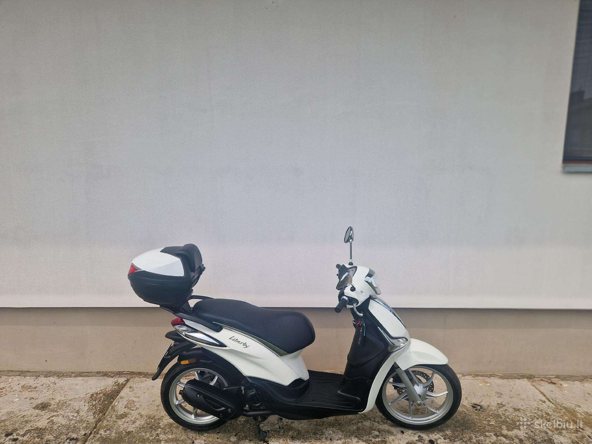 Piaggio Liberty 49cc, мотороллеры / мопеды
