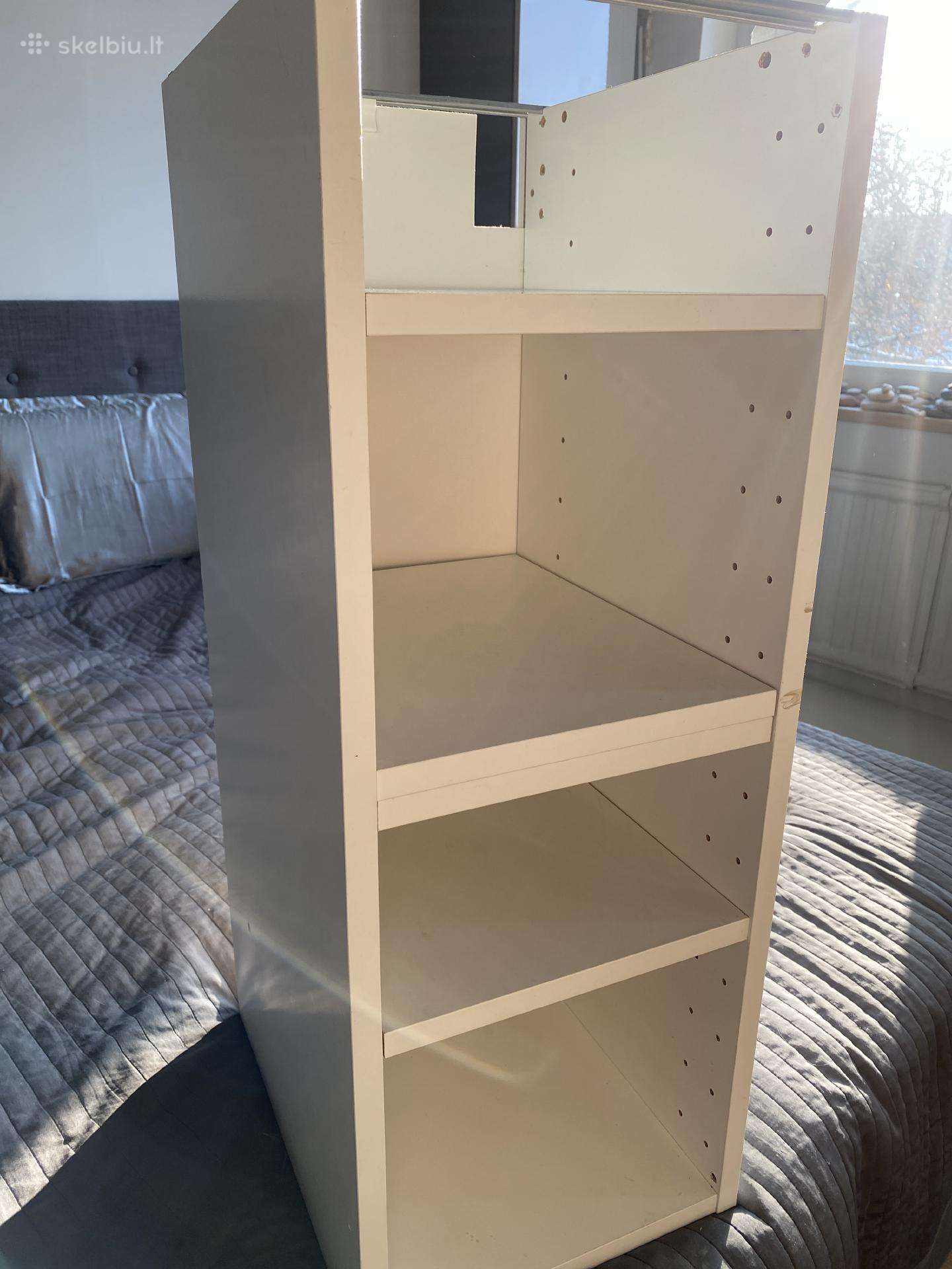 Ikea Metod spintelės, yra naudojimo žymių