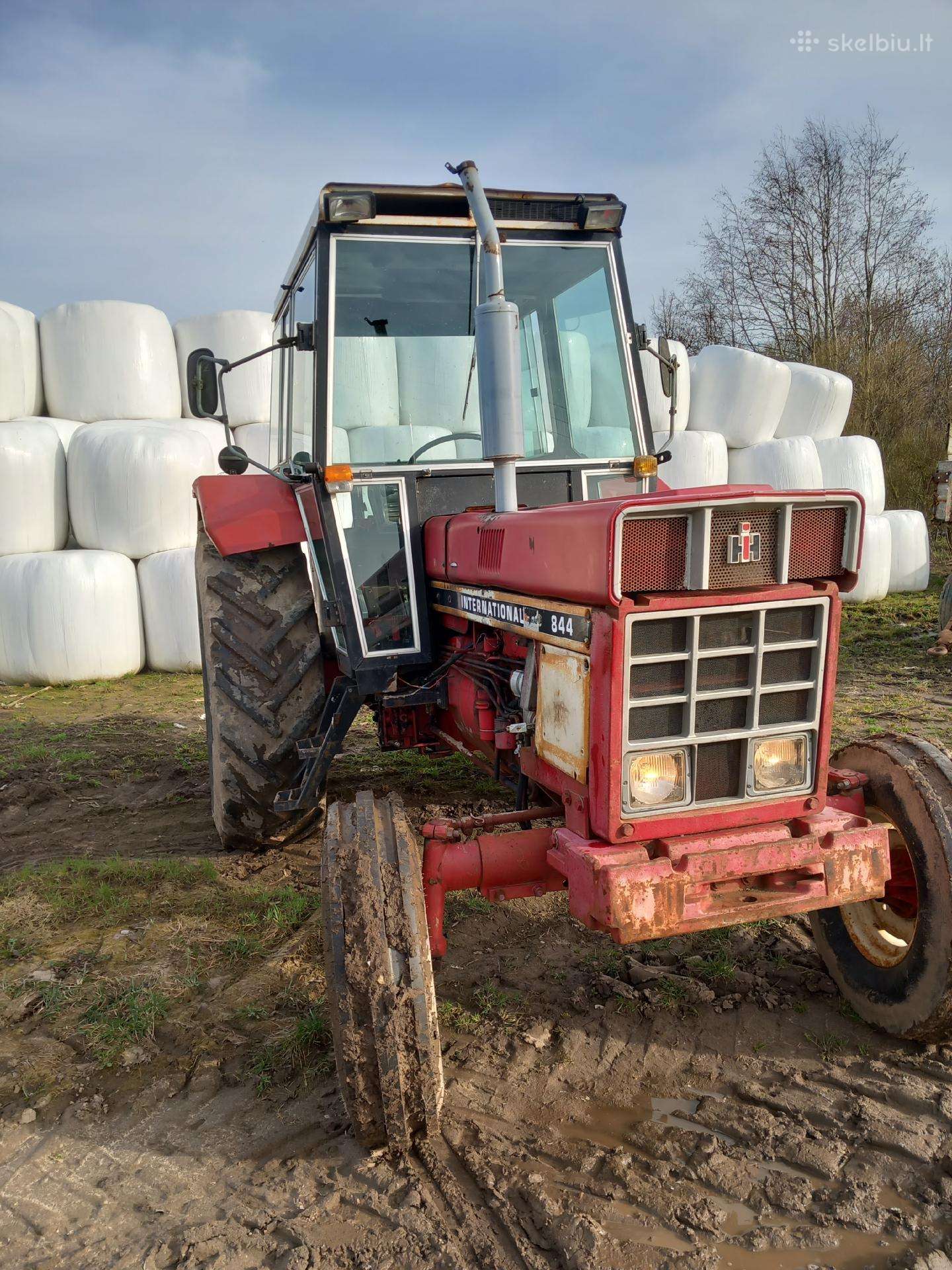 Internacional 844, tractors