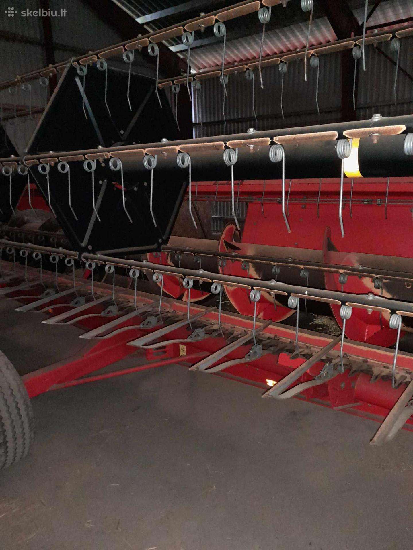Massey Ferguson 32, kombainai