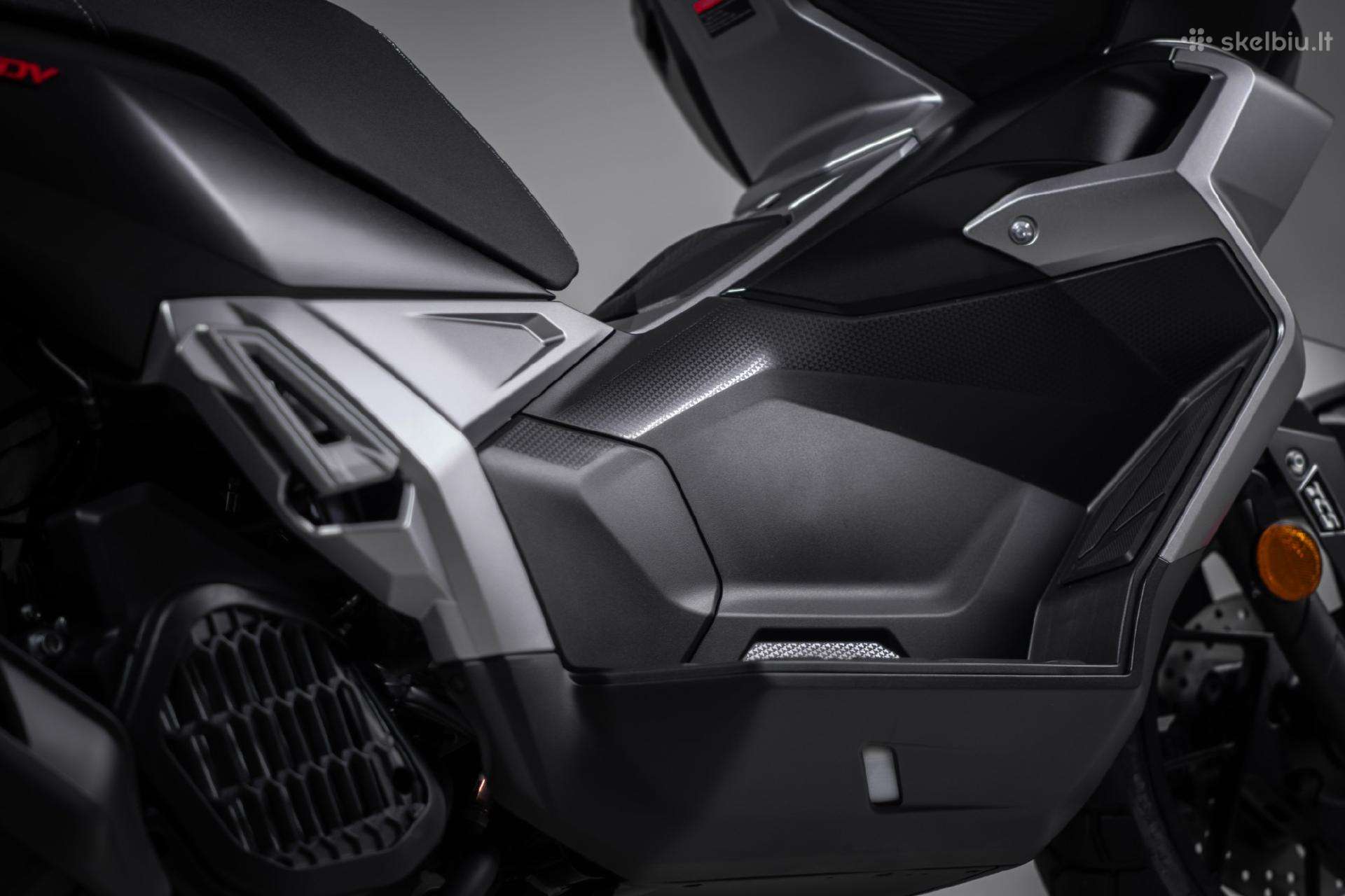 VOGE SR125 ADV 125cc, scooters / mopeds