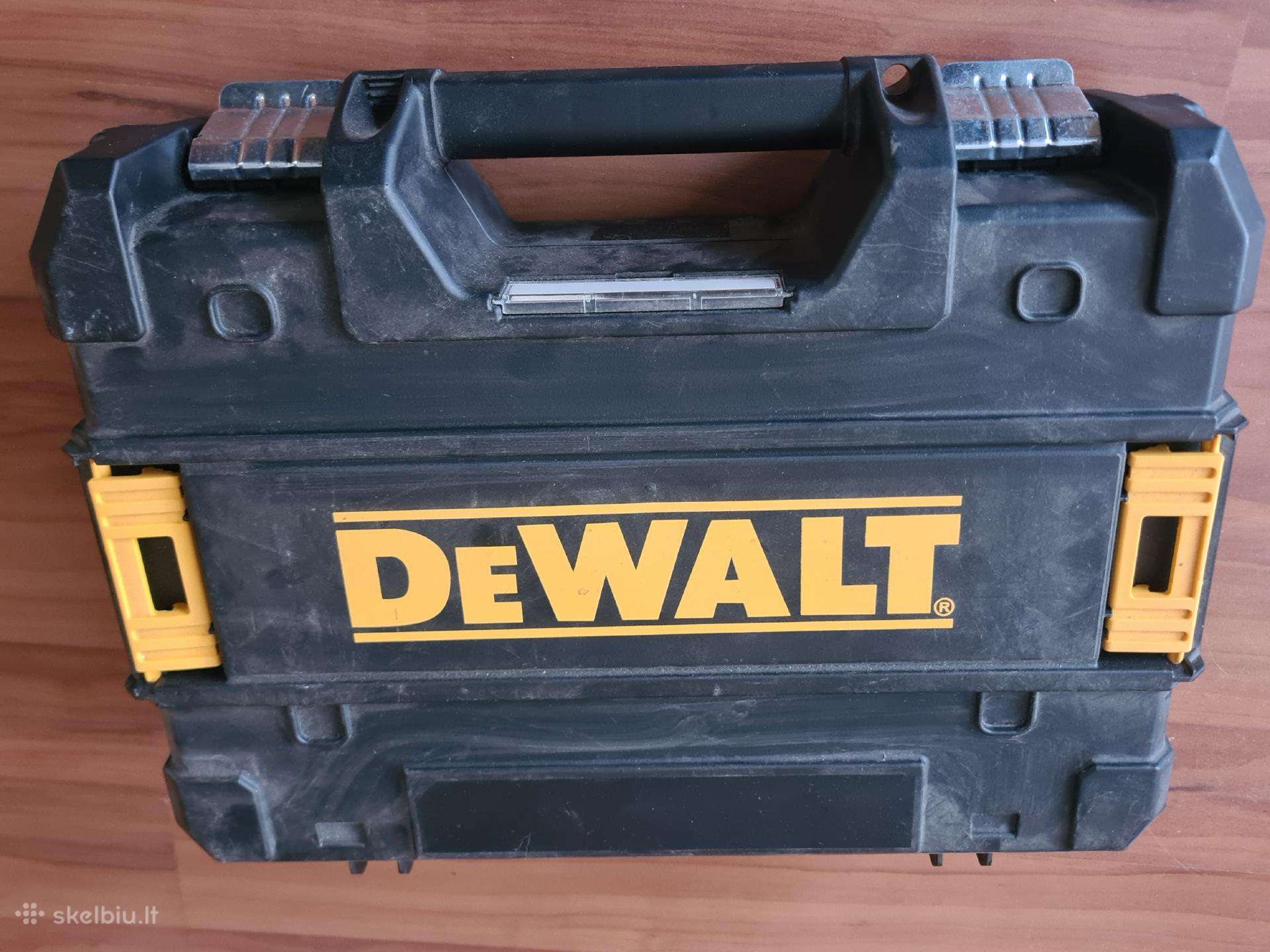 Dewalt suktuko dėžė