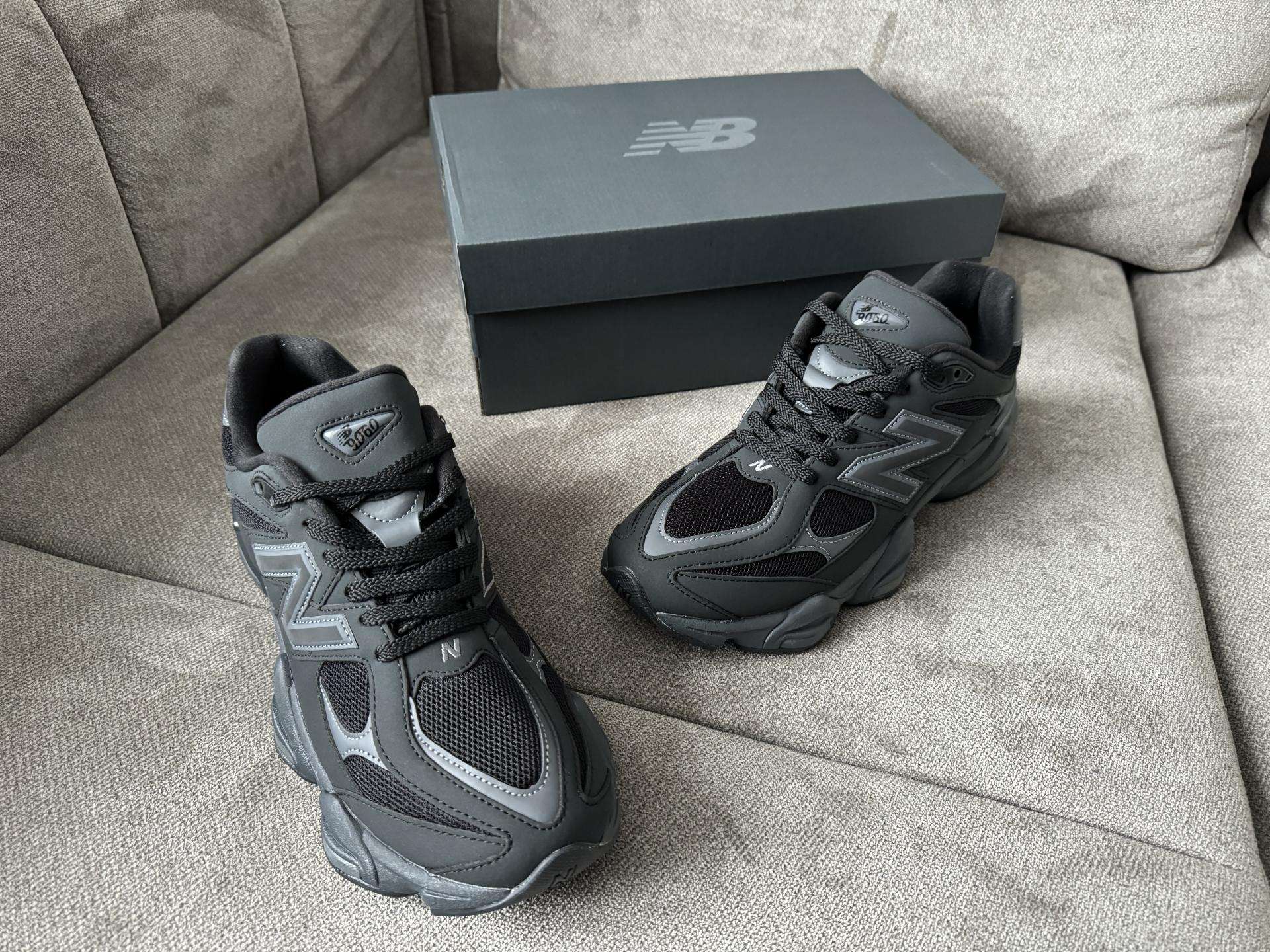 New Balance 9060 Eu46/45/44/43/42