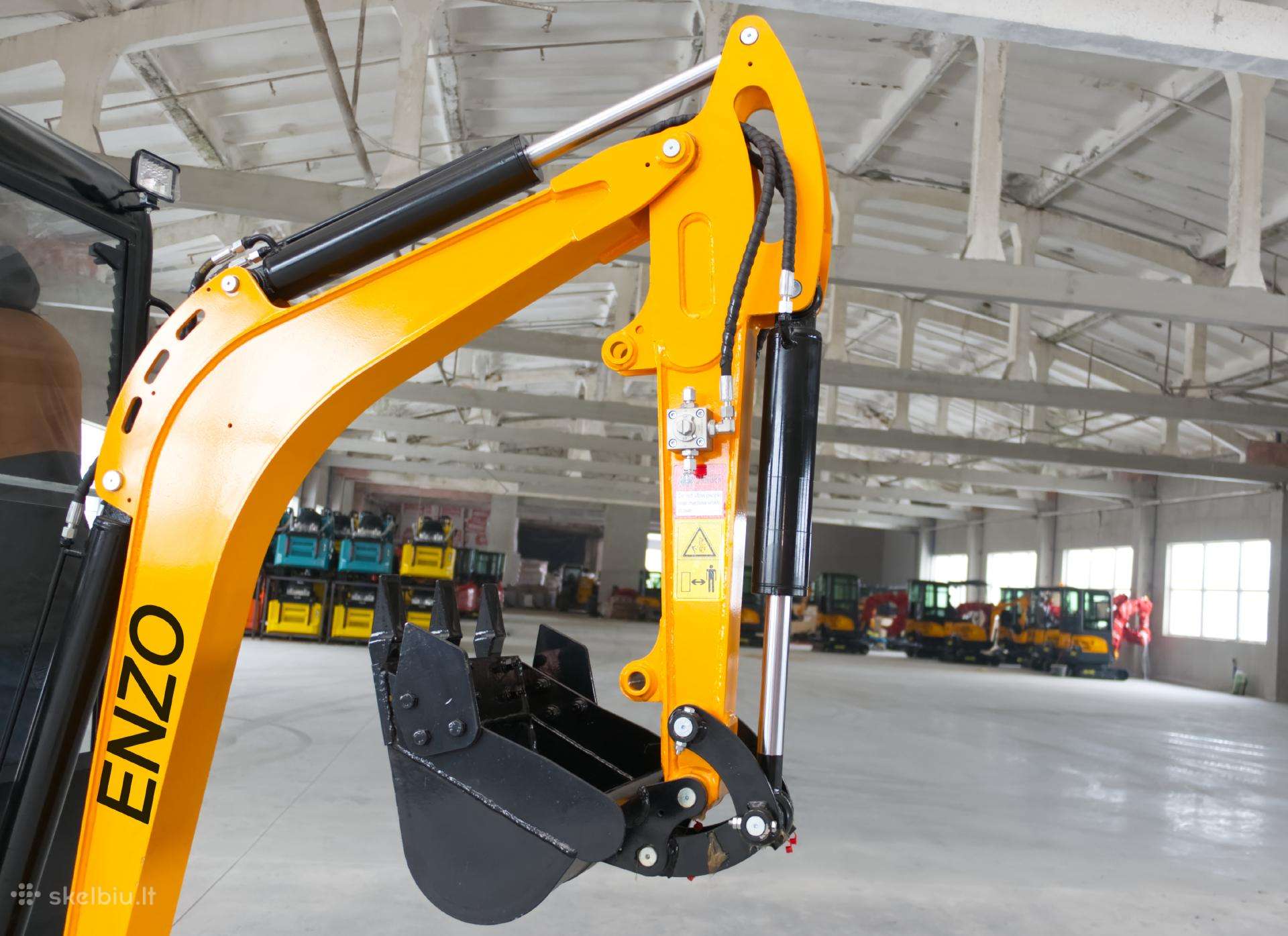 ENZO HT-20, mini excavator