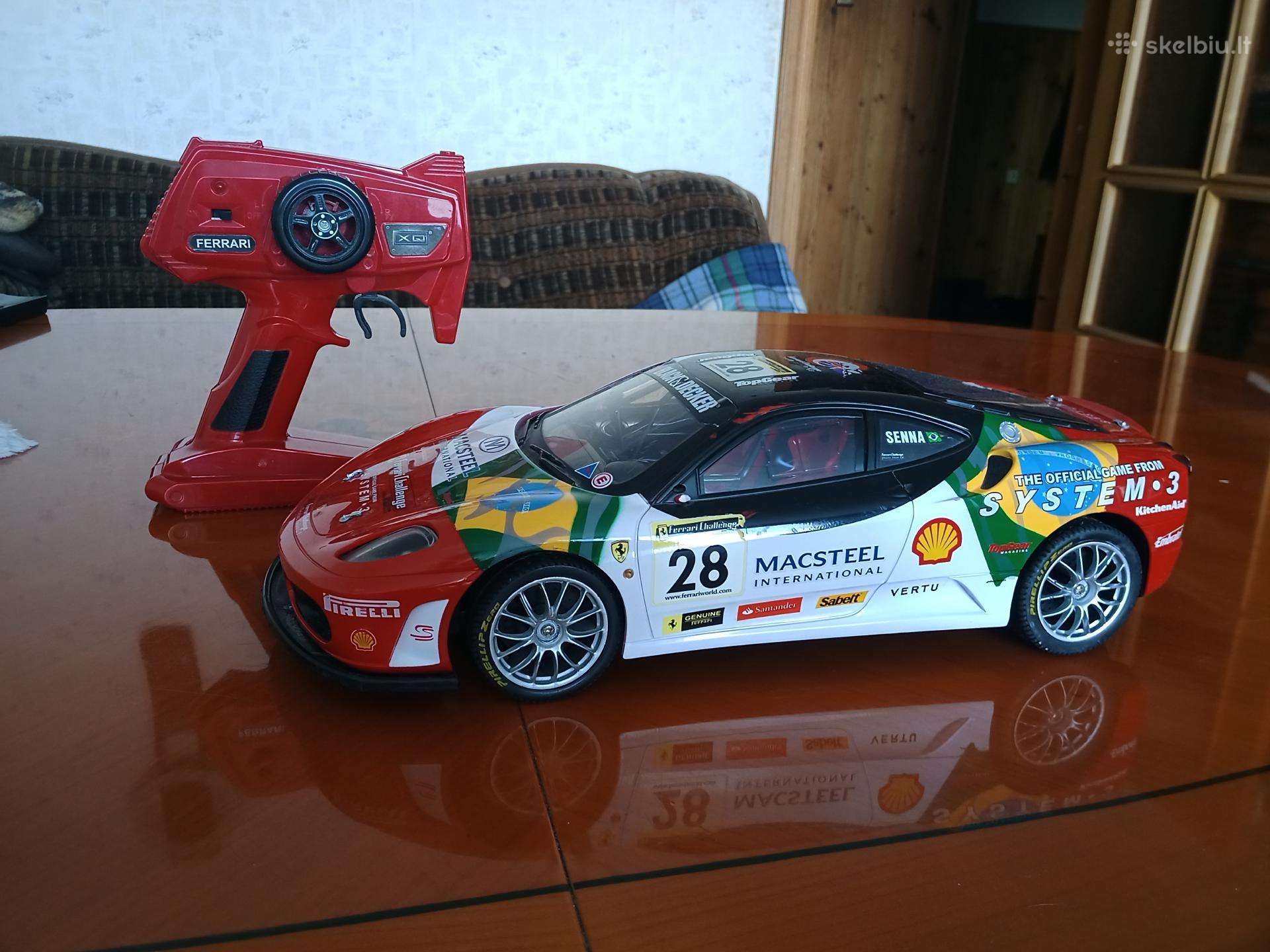 Ferrari F 430 Challenge didelis modeliukas
