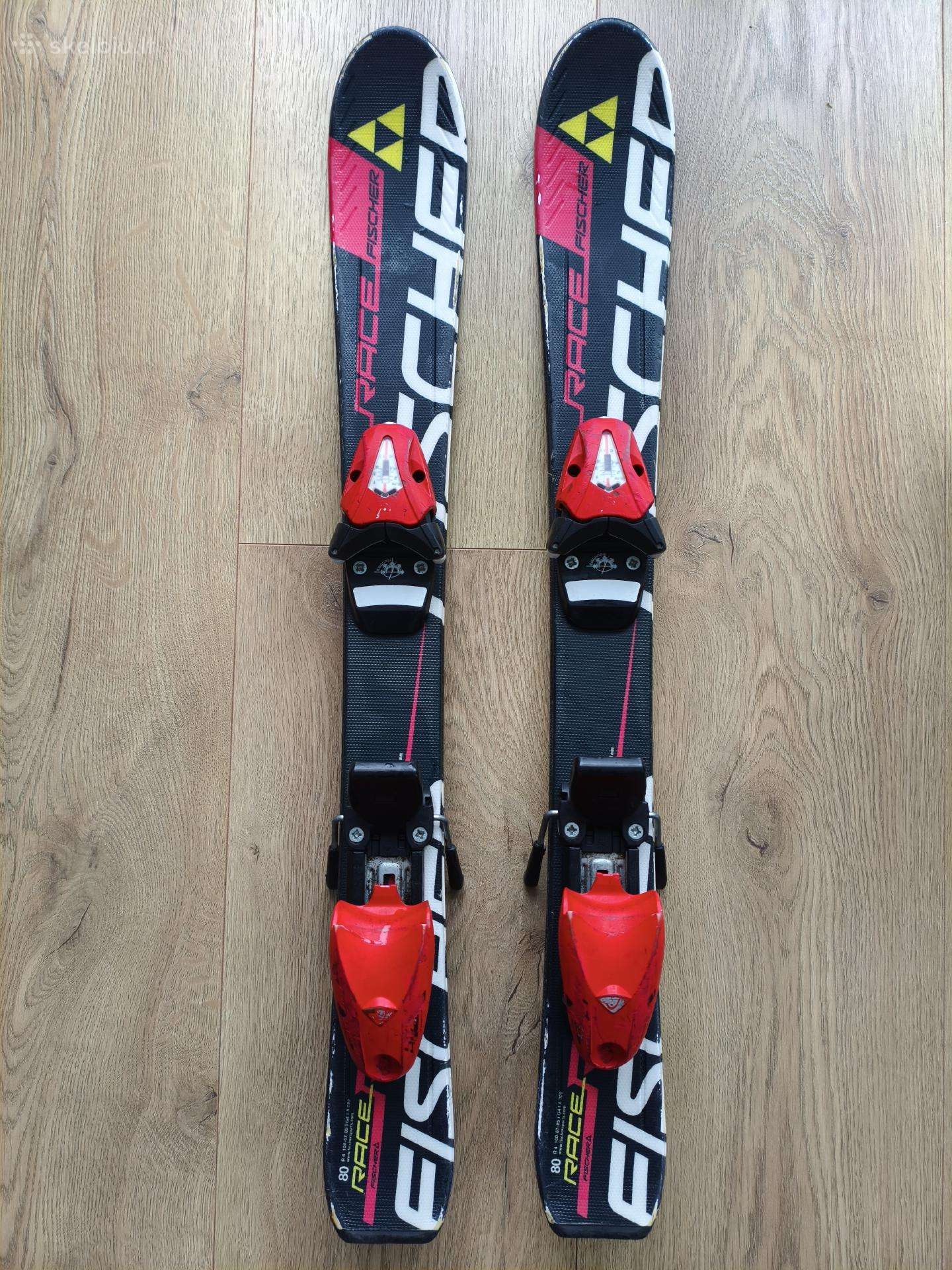 Vaikiškas kalnų slidžių komplektas Fischer Race 80