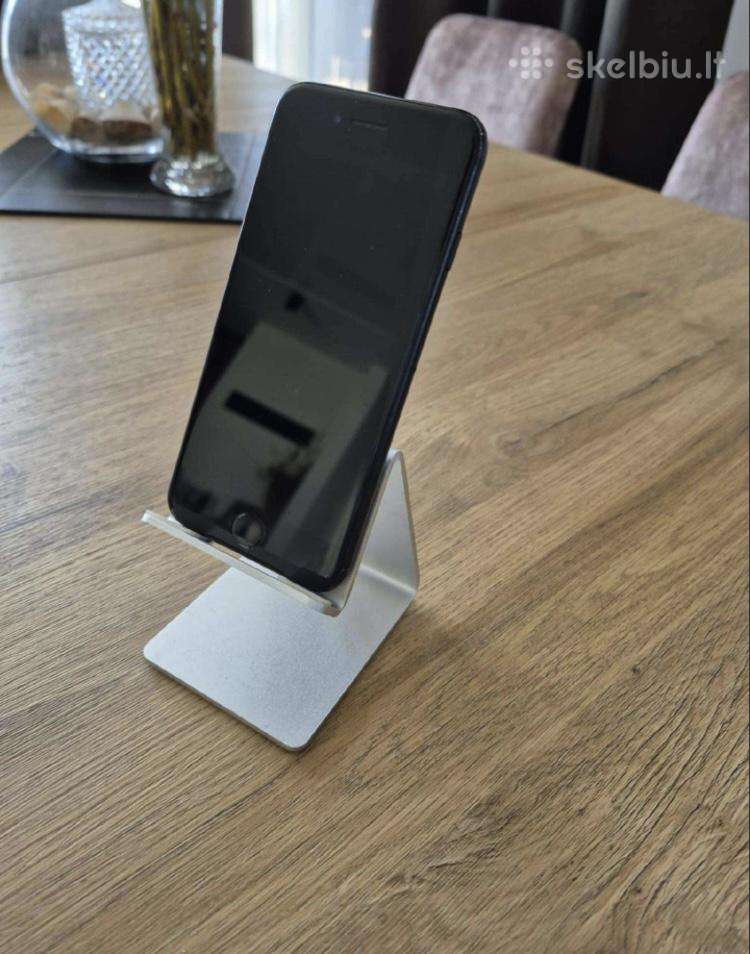 Apple iPhone se 2020