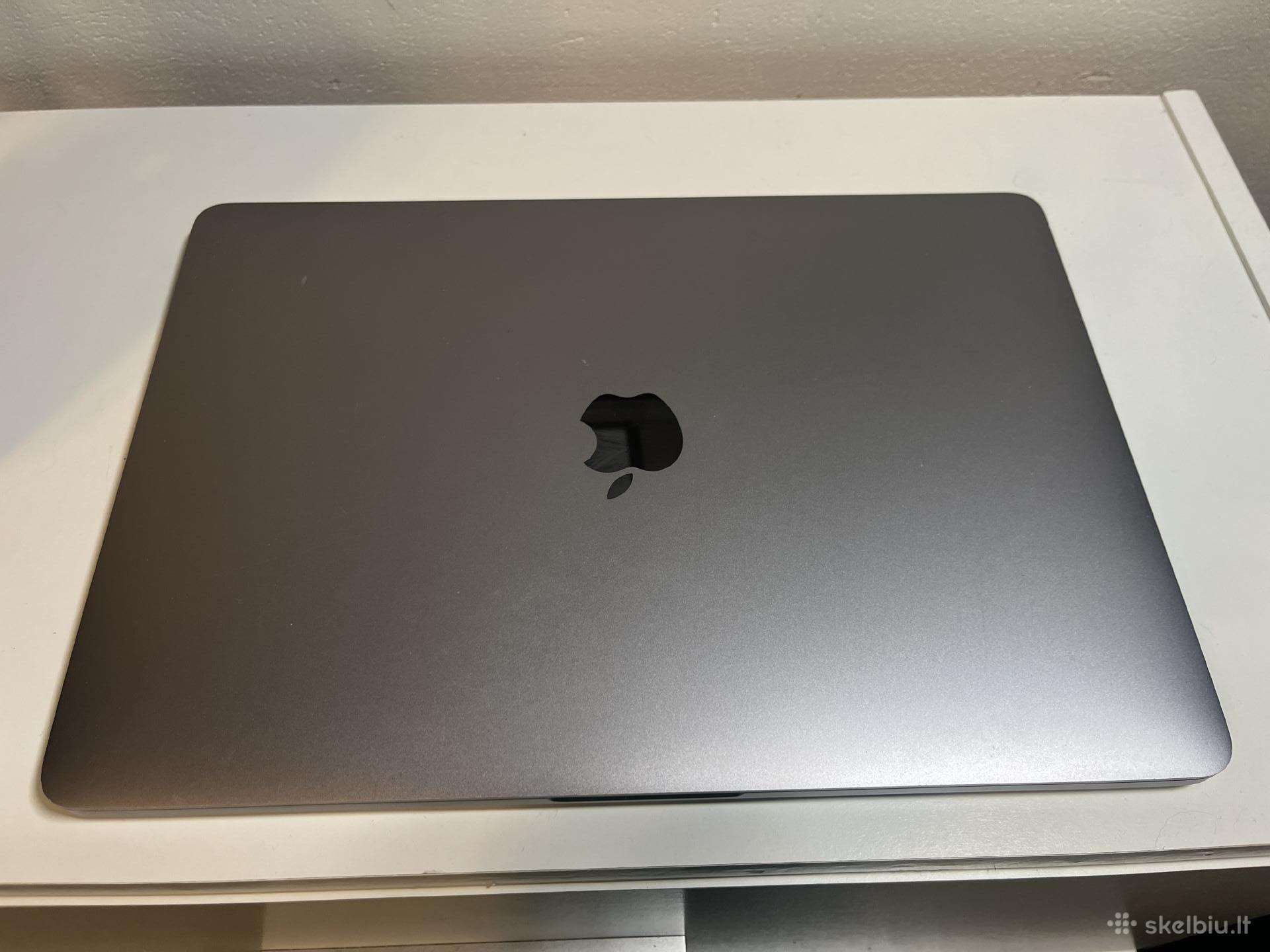 MacBook Pro 13-inch M1
