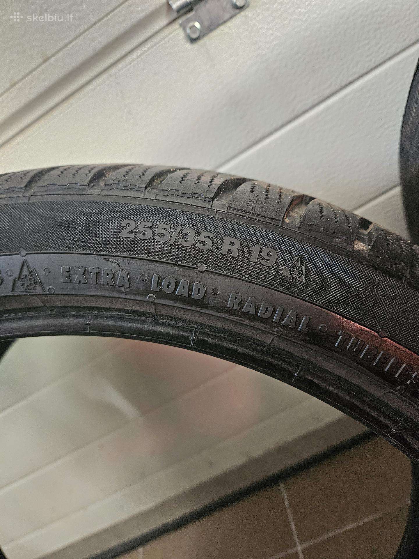 Continental, зимние 255/35 R19