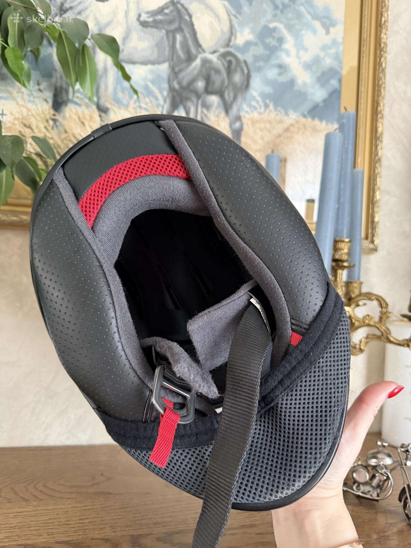 Shoei, uždari
