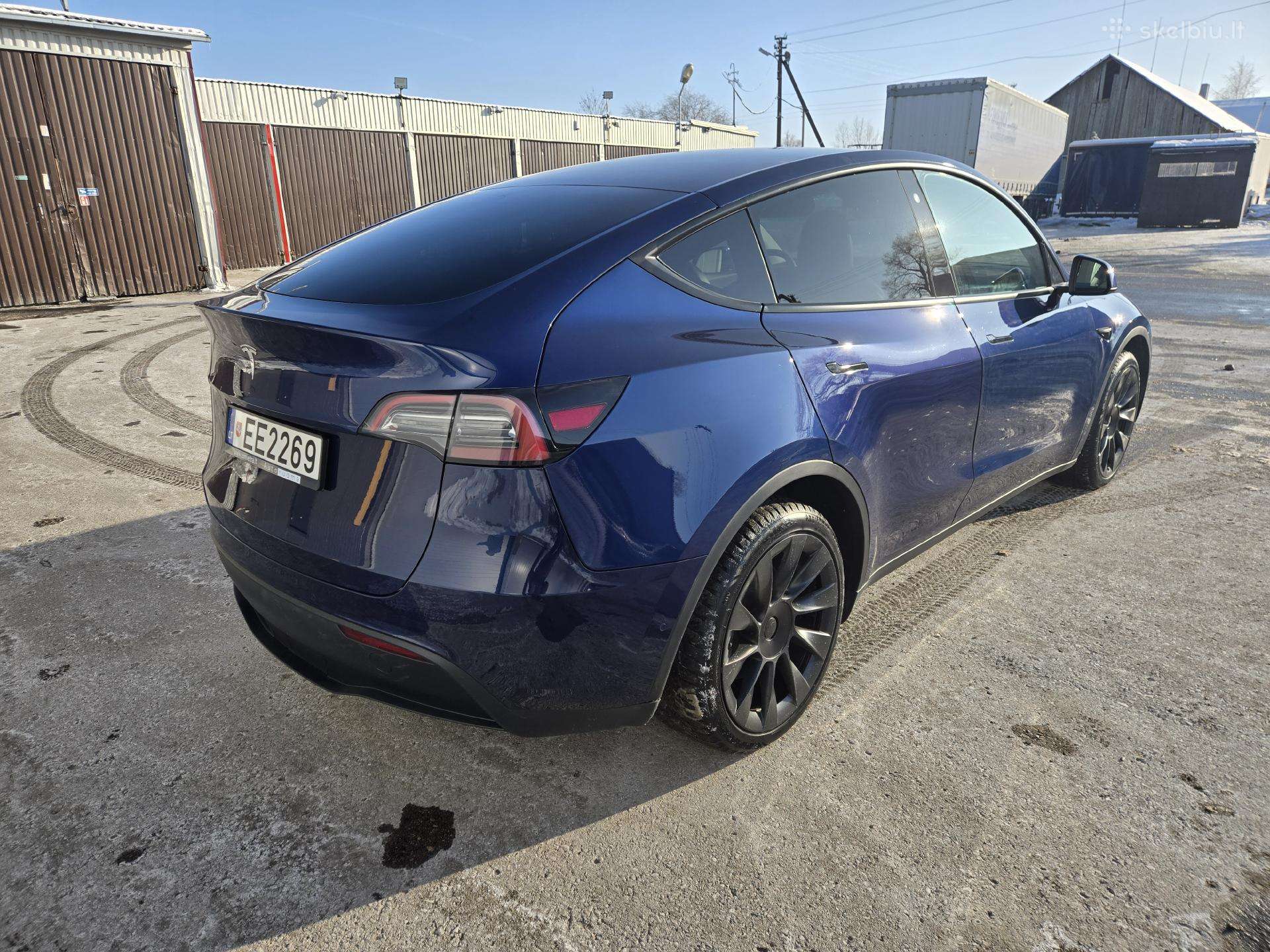 Tesla Model Y, off-road / crossover