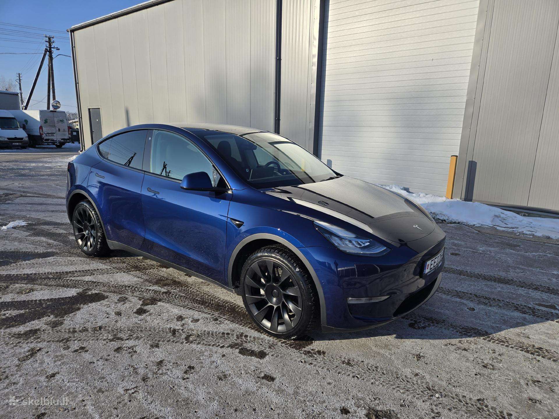 Tesla Model Y, off-road / crossover