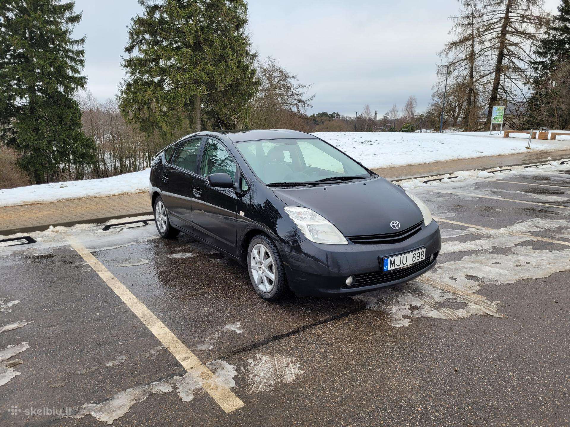 Toyota Prius, Хэтчбек