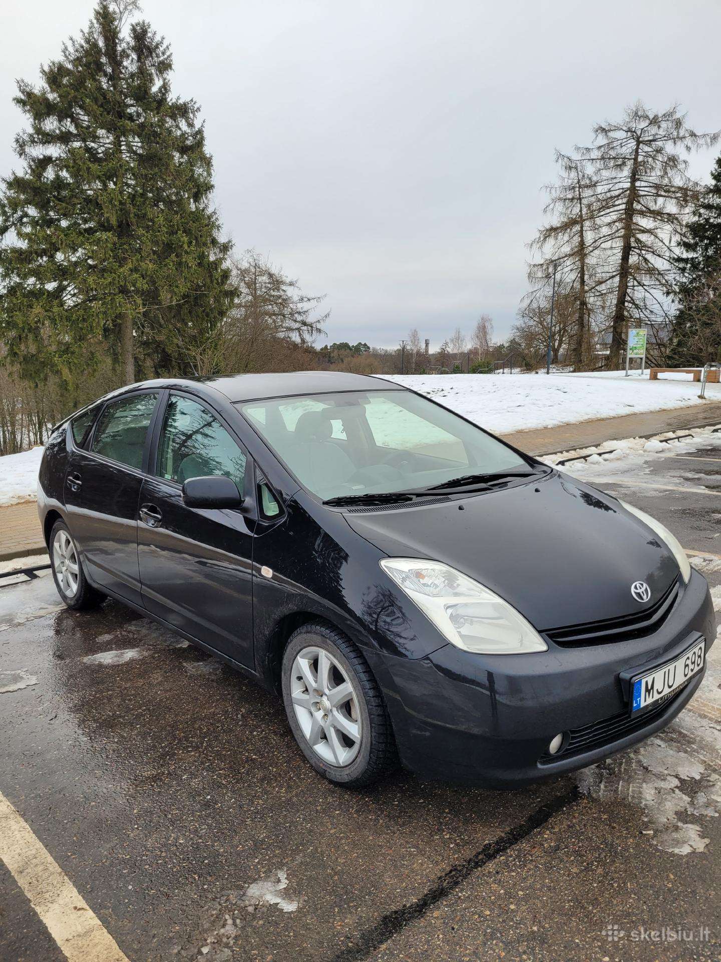 Toyota Prius, Хэтчбек