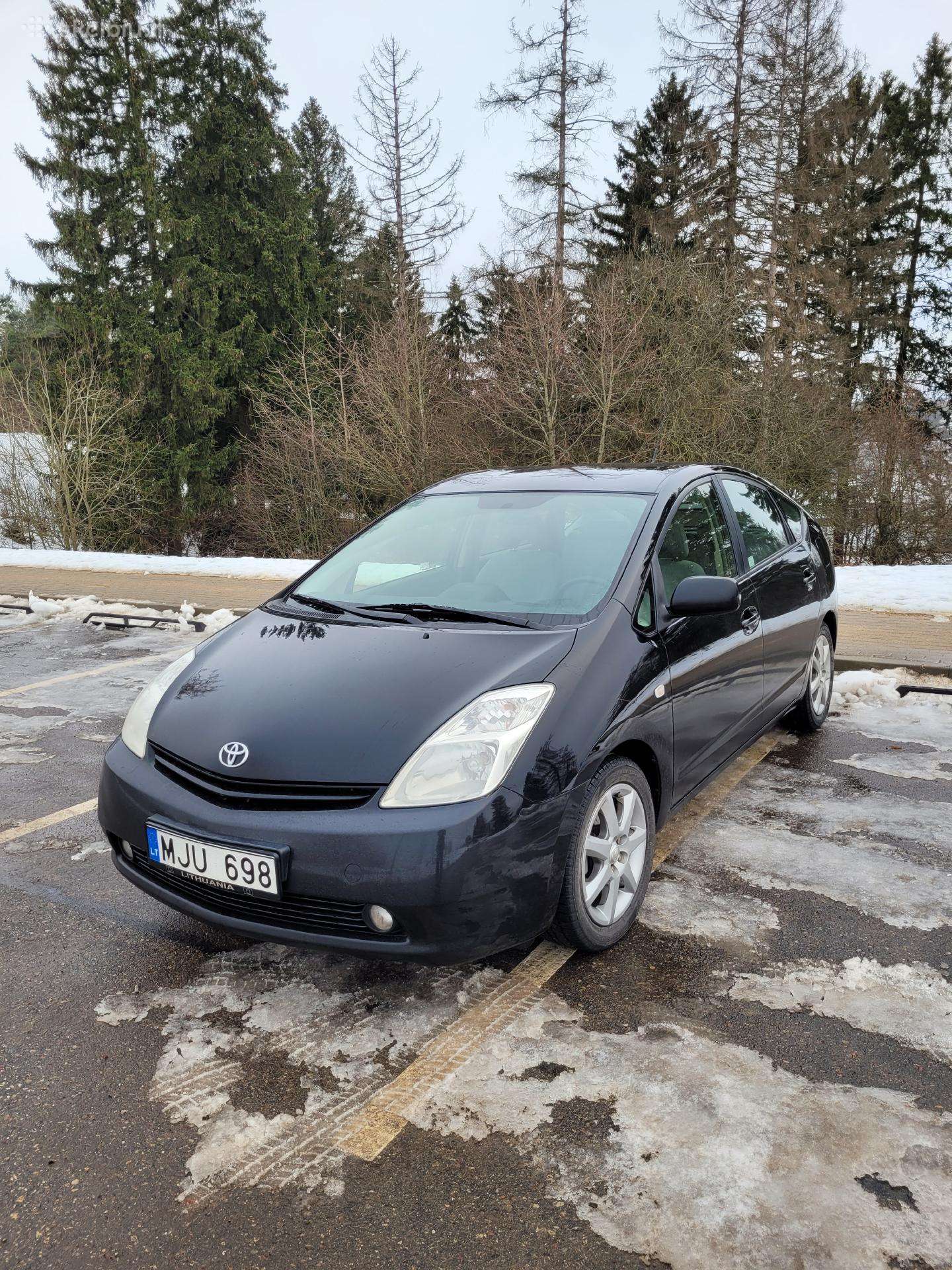 Toyota Prius, Хэтчбек