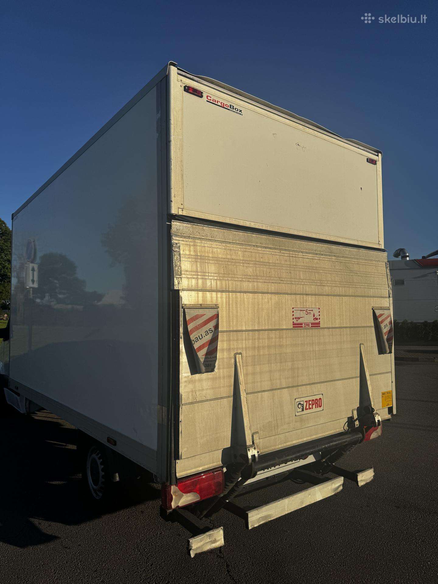 Mercedes-Benz Sprinter, cargo van