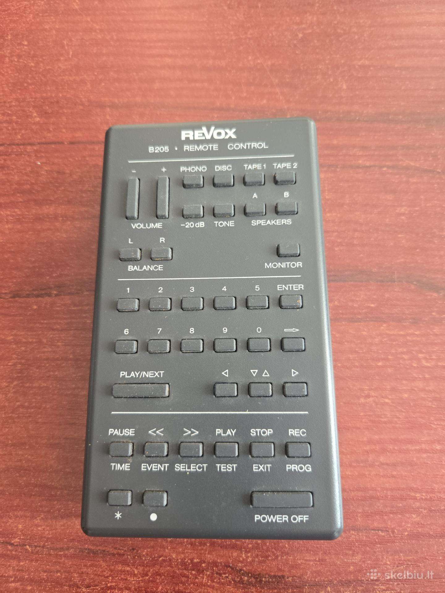 Revox pultas
