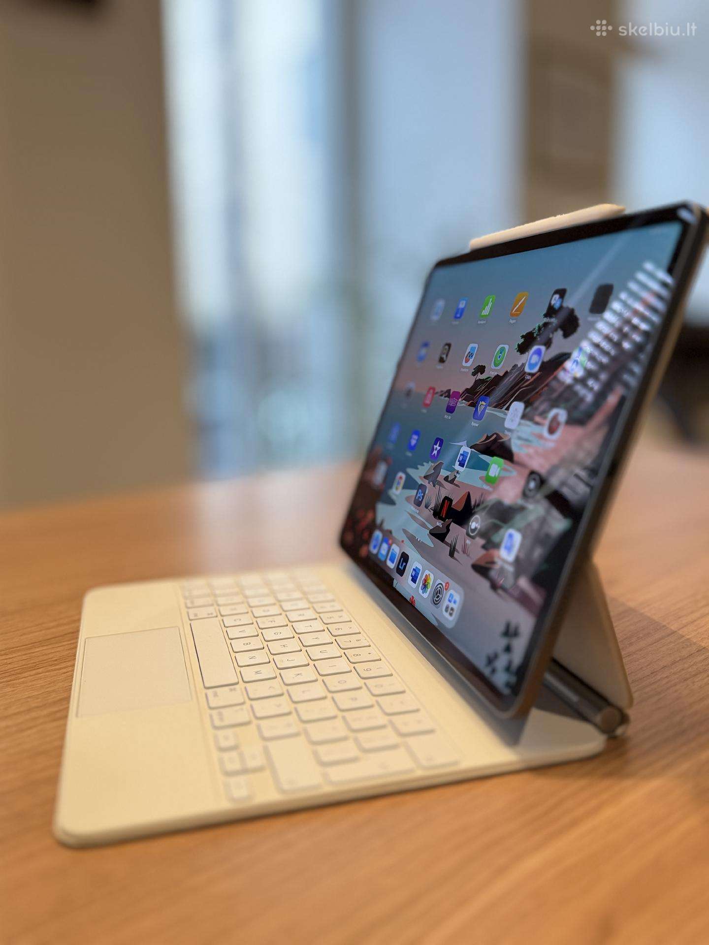 iPad 12.9 (5 generation