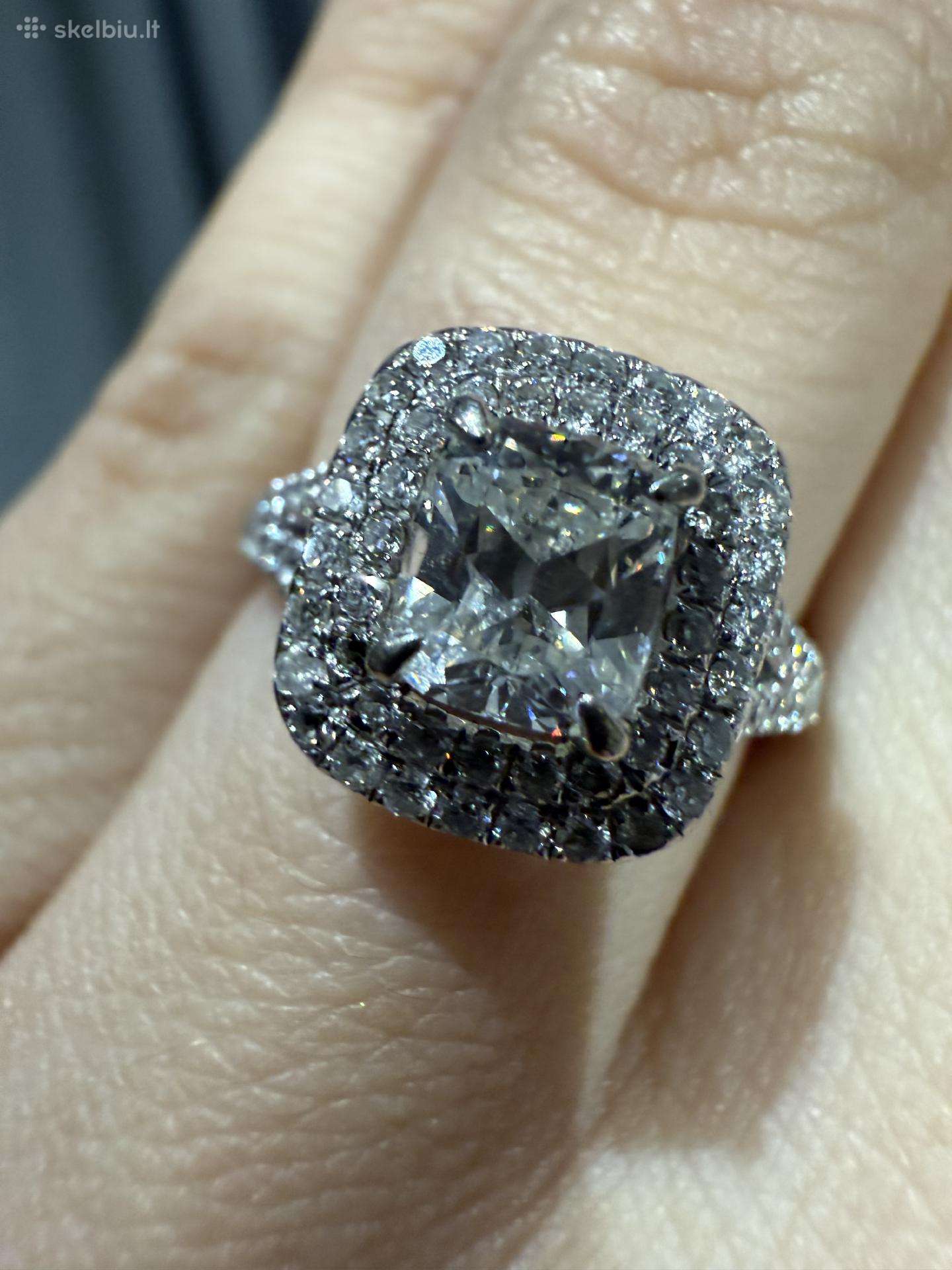 Auksinis žiedas su 1,02ct deimantais