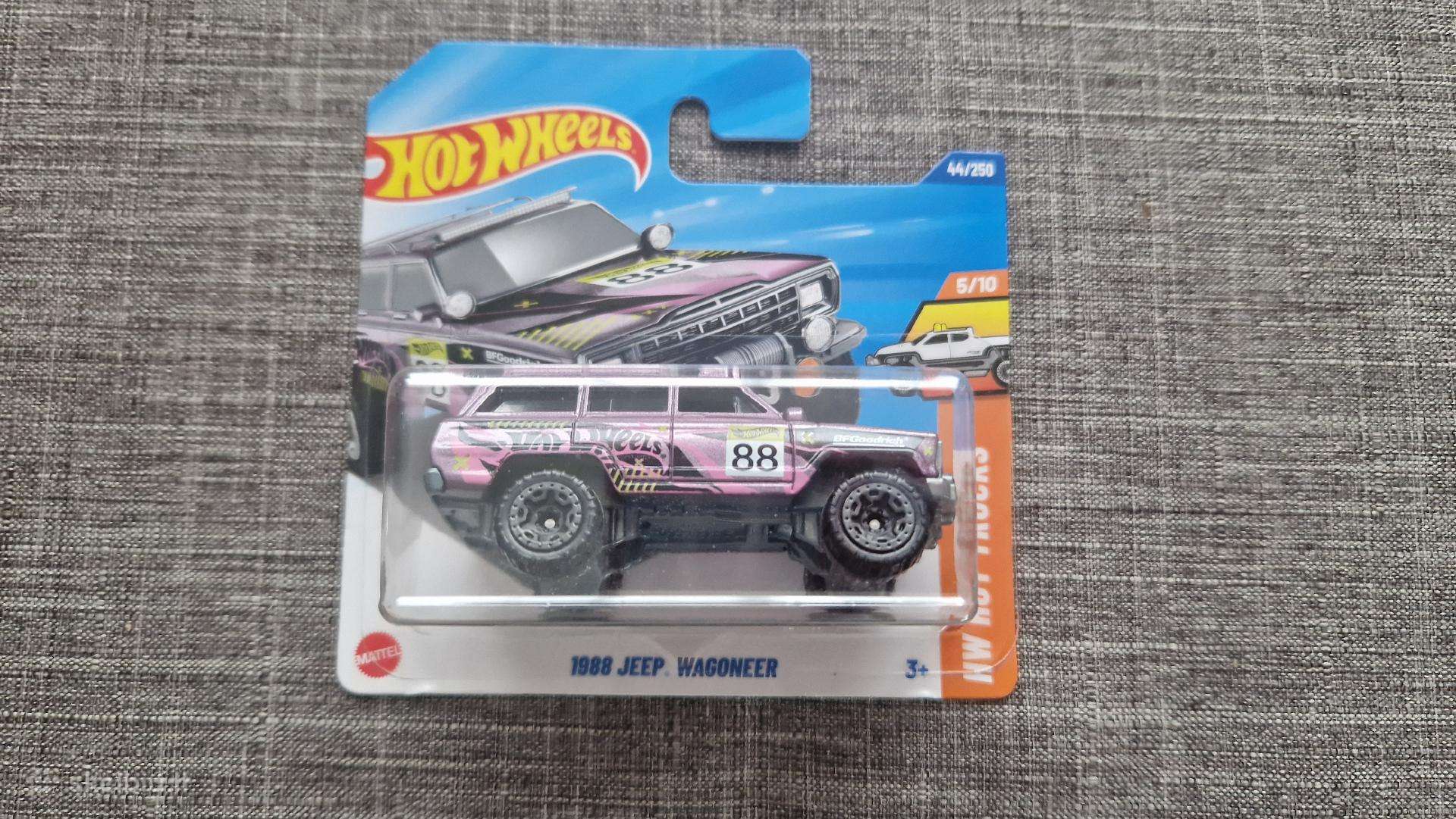 Hot wheels modeliukai