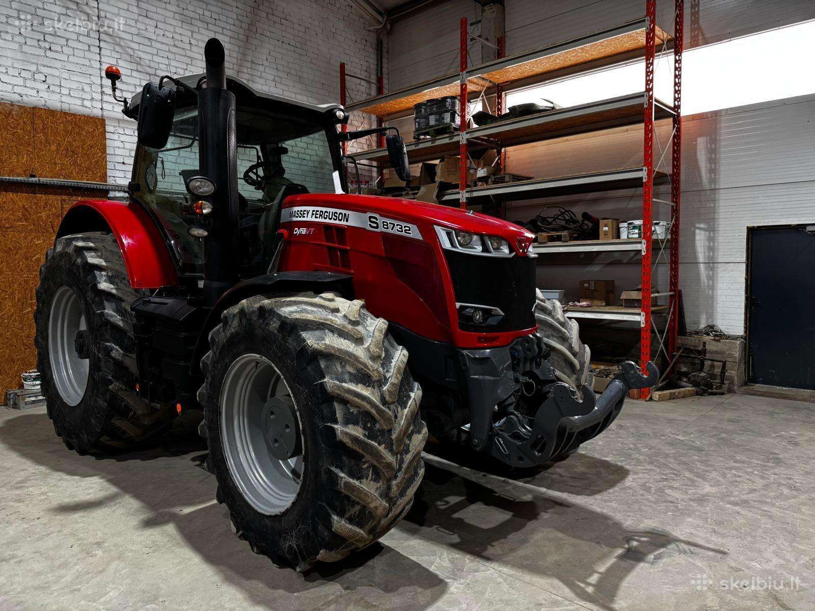 Massey Ferguson 8732S, tractors