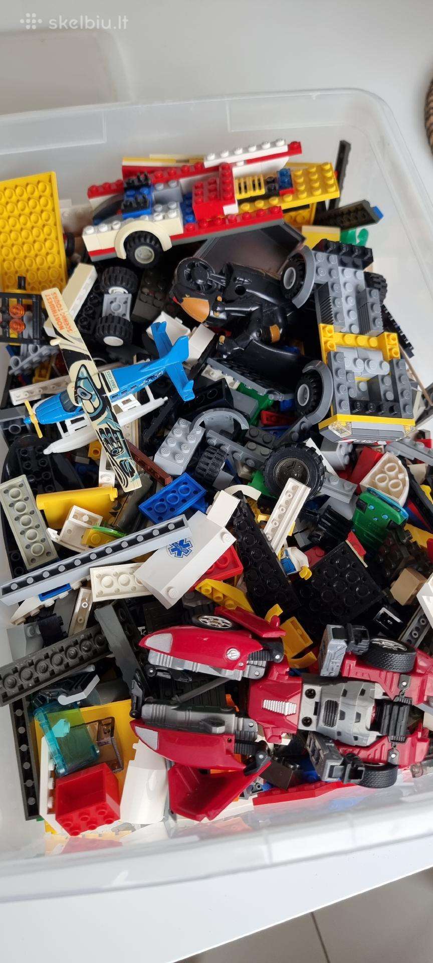 Parduodu Lego kaladėles, Burato 1:32 modeliukus