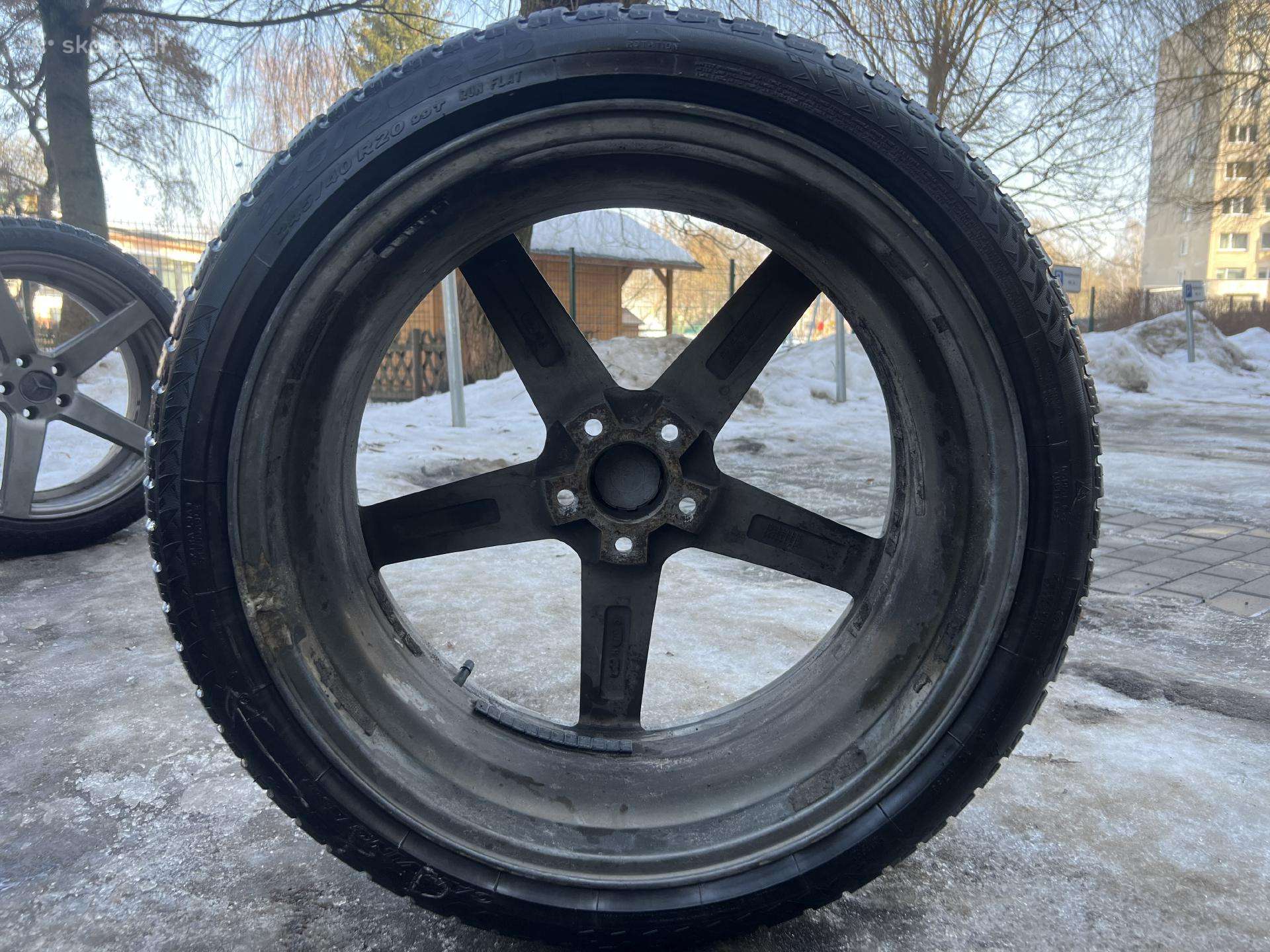 Mercedes-Benz, lengvojo lydinio, R20