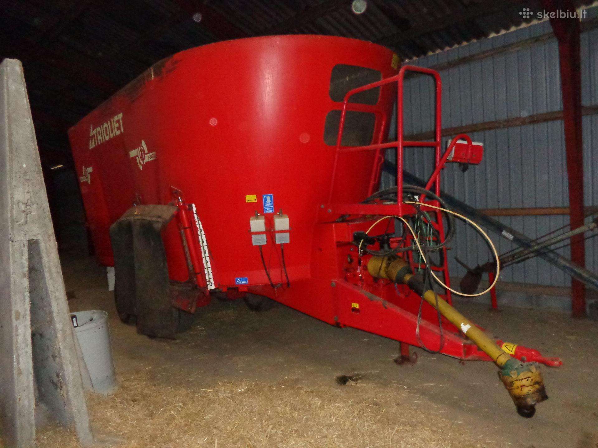 Trioliet, feed mixer / dispenser