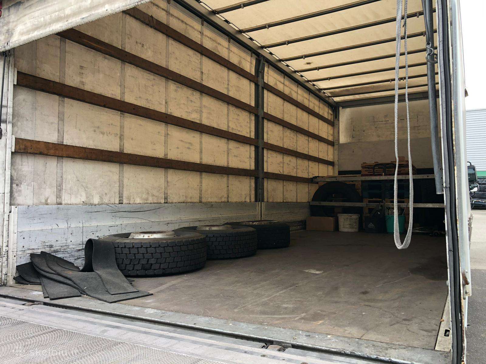 MAN, trucks