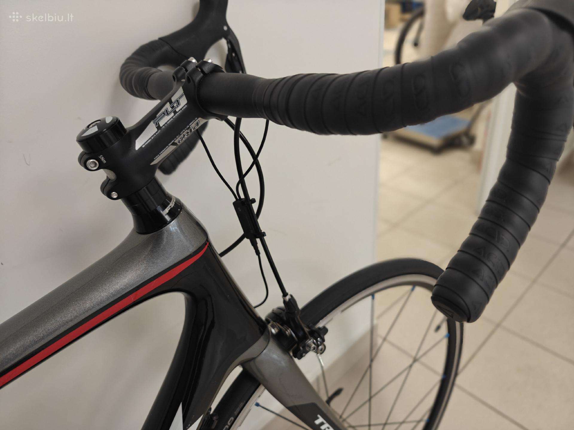 Road, sports bike Trek